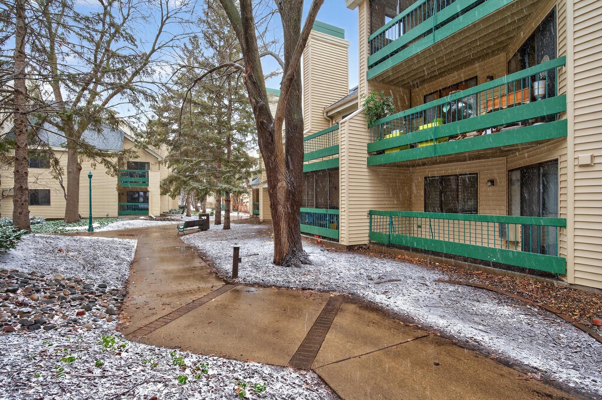 View of Residential at 7606 York Avenue #7107, Edina MN 55435, Edina (33 of 53) - Mike Wilen | Minnesota Team Real Estate