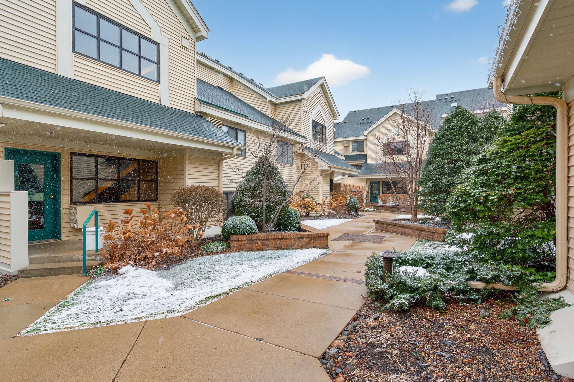 View of Residential at 7606 York Avenue #7107, Edina MN 55435, Edina (45 of 53) - Mike Wilen | Minnesota Team Real Estate