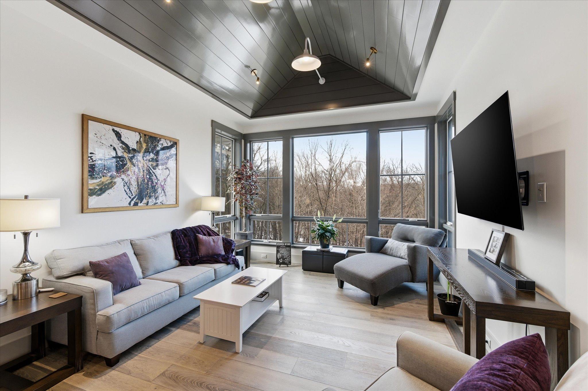 View of Residential at 9810 Sky Lane, Eden Prairie MN 55347, Eden Prairie (19 of 93) - Mike Wilen | Minnesota Team Real Estate