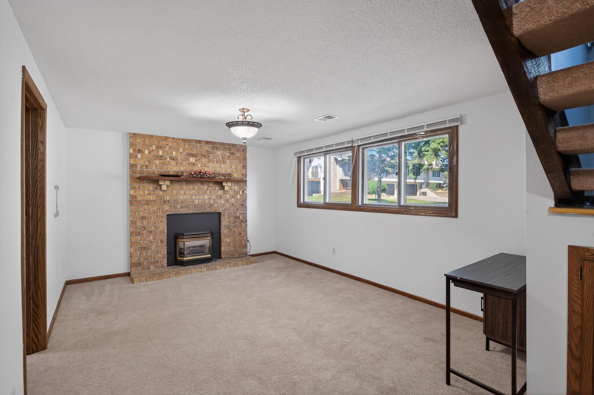 View of Residential at 929 94th Avenue, Blaine MN 55434, Blaine (21 of 27) - Mike Wilen | Minnesota Team Real Estate