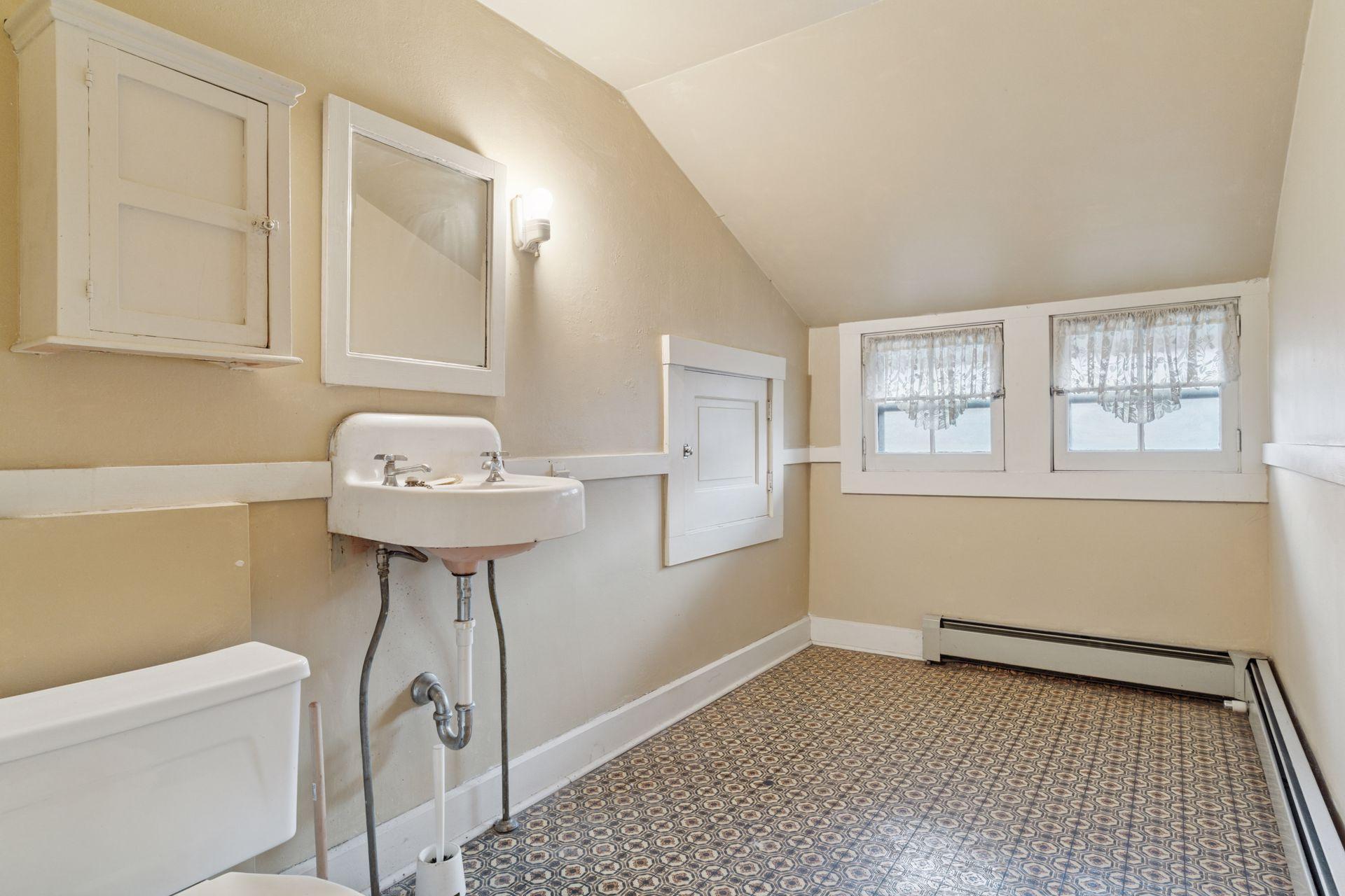 View of Commercial Sale at 2318 1st Avenue, Minneapolis MN 55404, Minneapolis (52 of 67) - Mike Wilen | Minnesota Team Real Estate