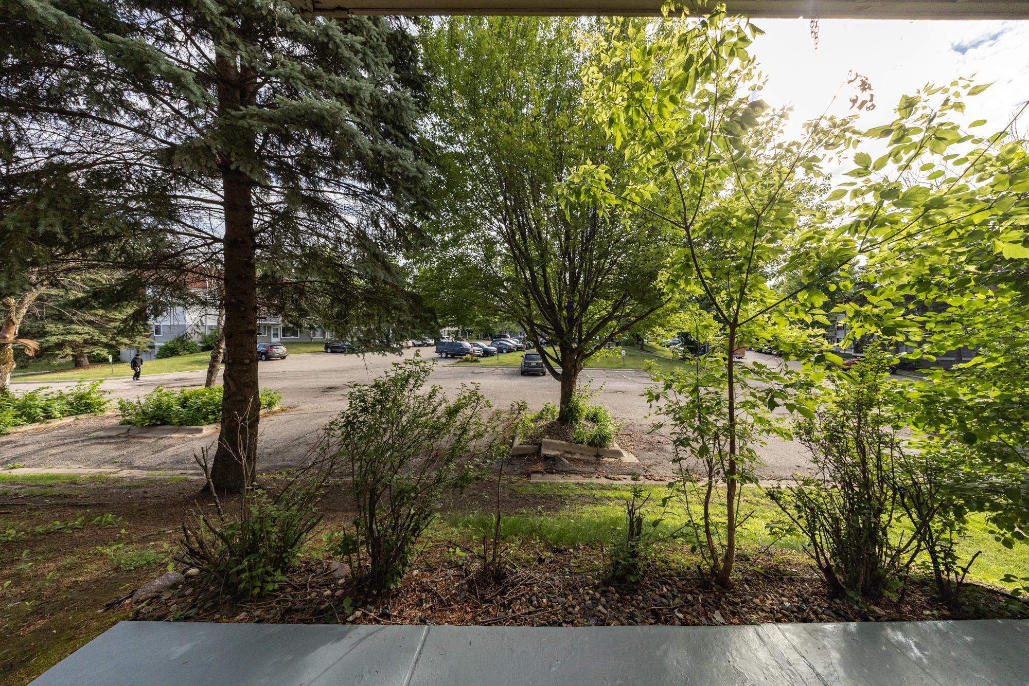 View of Residential at 3917 Heritage Hills Drive #102, Bloomington MN 55437, Bloomington (10 of 24) - Mike Wilen | Minnesota Team Real Estate