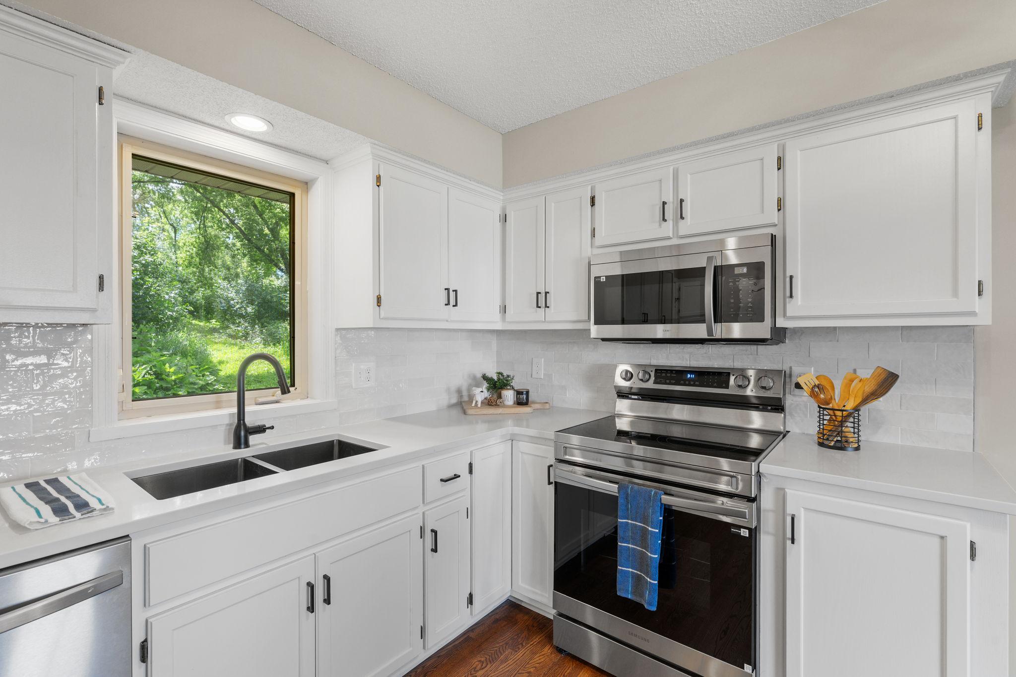 View of Residential at 18741 Highview Avenue, Lakeville MN 55044, Lakeville (7 of 41) - Mike Wilen | Minnesota Team Real Estate