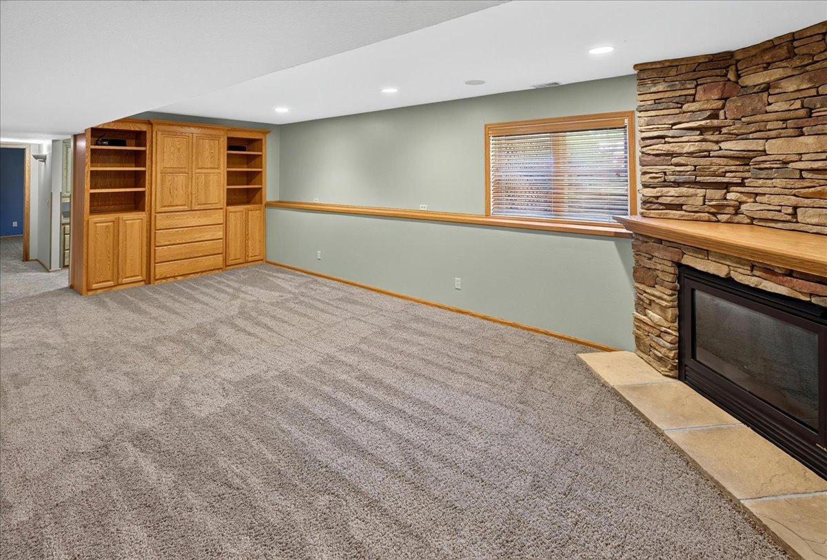 View of Residential at 4708 Weston Hills Drive, Eagan MN 55123, Eagan (46 of 49) - Mike Wilen | Minnesota Team Real Estate