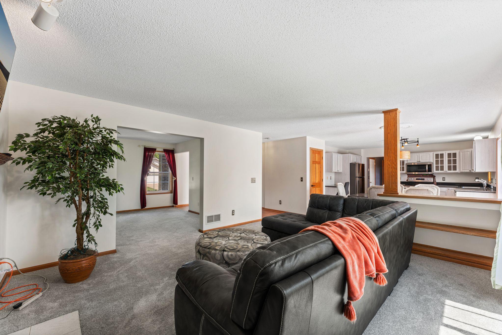 View of Residential at 3309 Carnation Avenue, Brooklyn Park MN 55443, Brooklyn Park (12 of 41) - Mike Wilen | Minnesota Team Real Estate