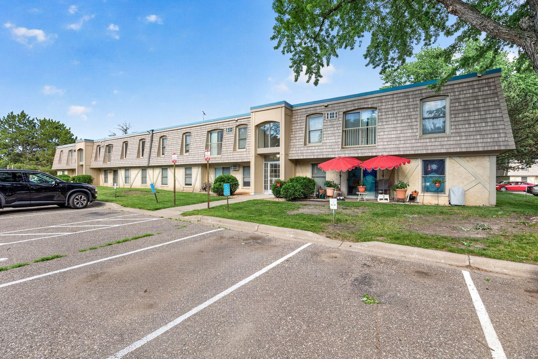 View of Residential at 921 11th Avenue #5, Hopkins MN 55343, Hopkins (24 of 26) - Mike Wilen | Minnesota Team Real Estate