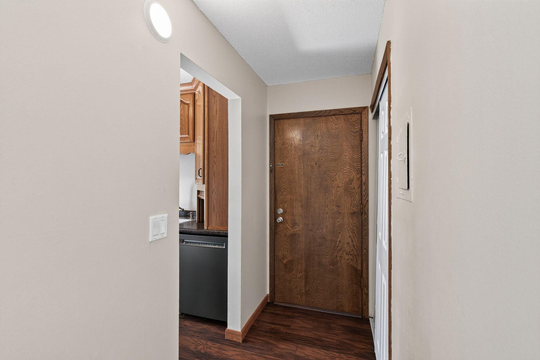 View of Residential at 921 11th Avenue #5, Hopkins MN 55343, Hopkins (11 of 26) - Mike Wilen | Minnesota Team Real Estate