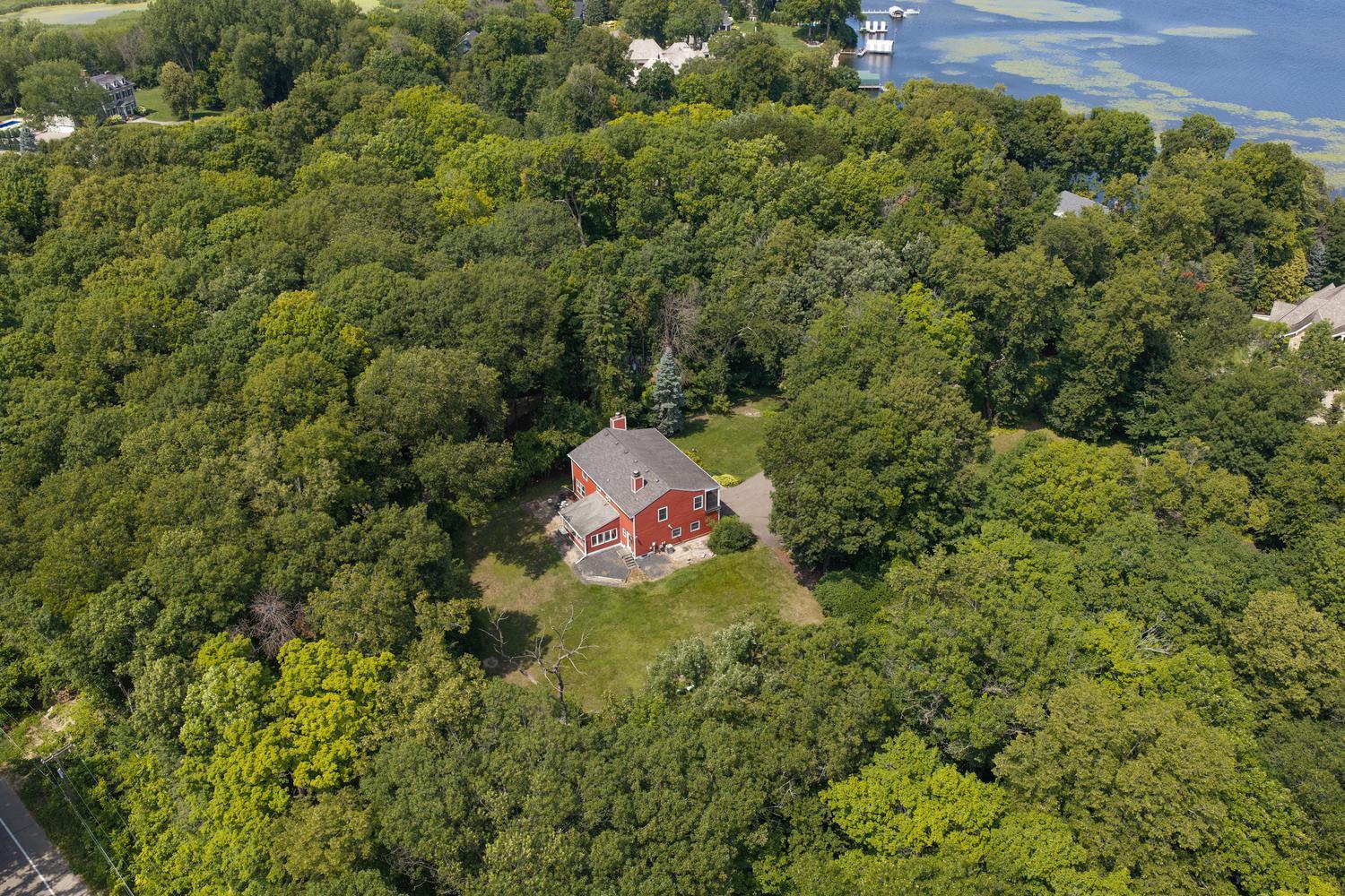 View of Residential at 2530 Old Beach Road, Wayzata MN 55391, Wayzata (35 of 39) - Mike Wilen | Minnesota Team Real Estate