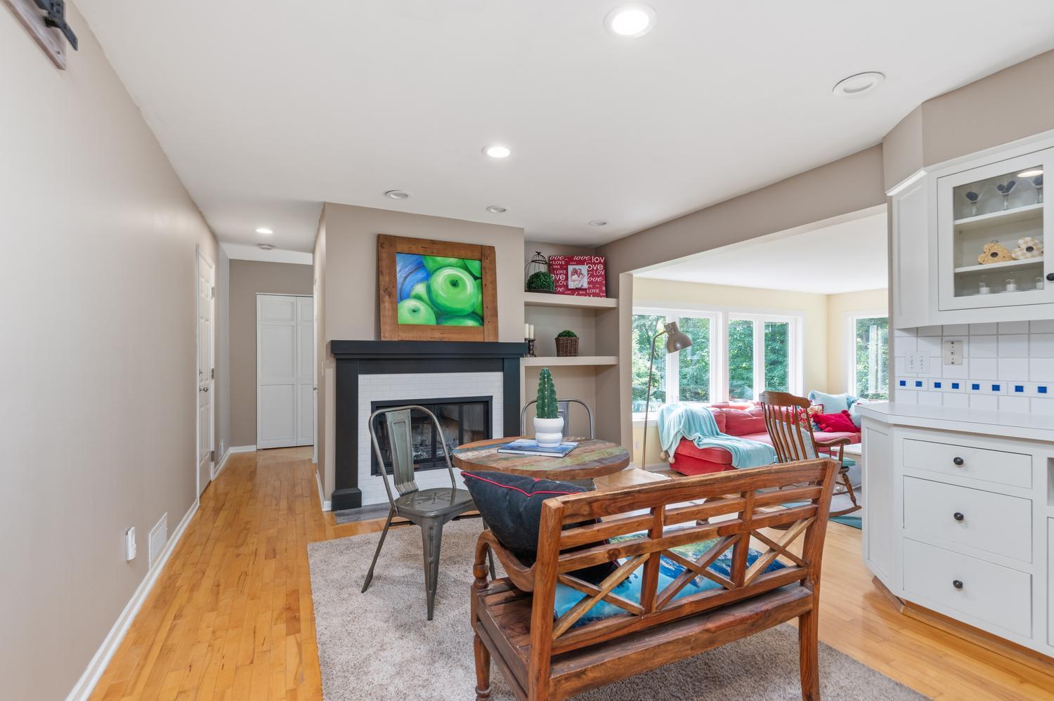 View of Residential at 2530 Old Beach Road, Wayzata MN 55391, Wayzata (10 of 39) - Mike Wilen | Minnesota Team Real Estate