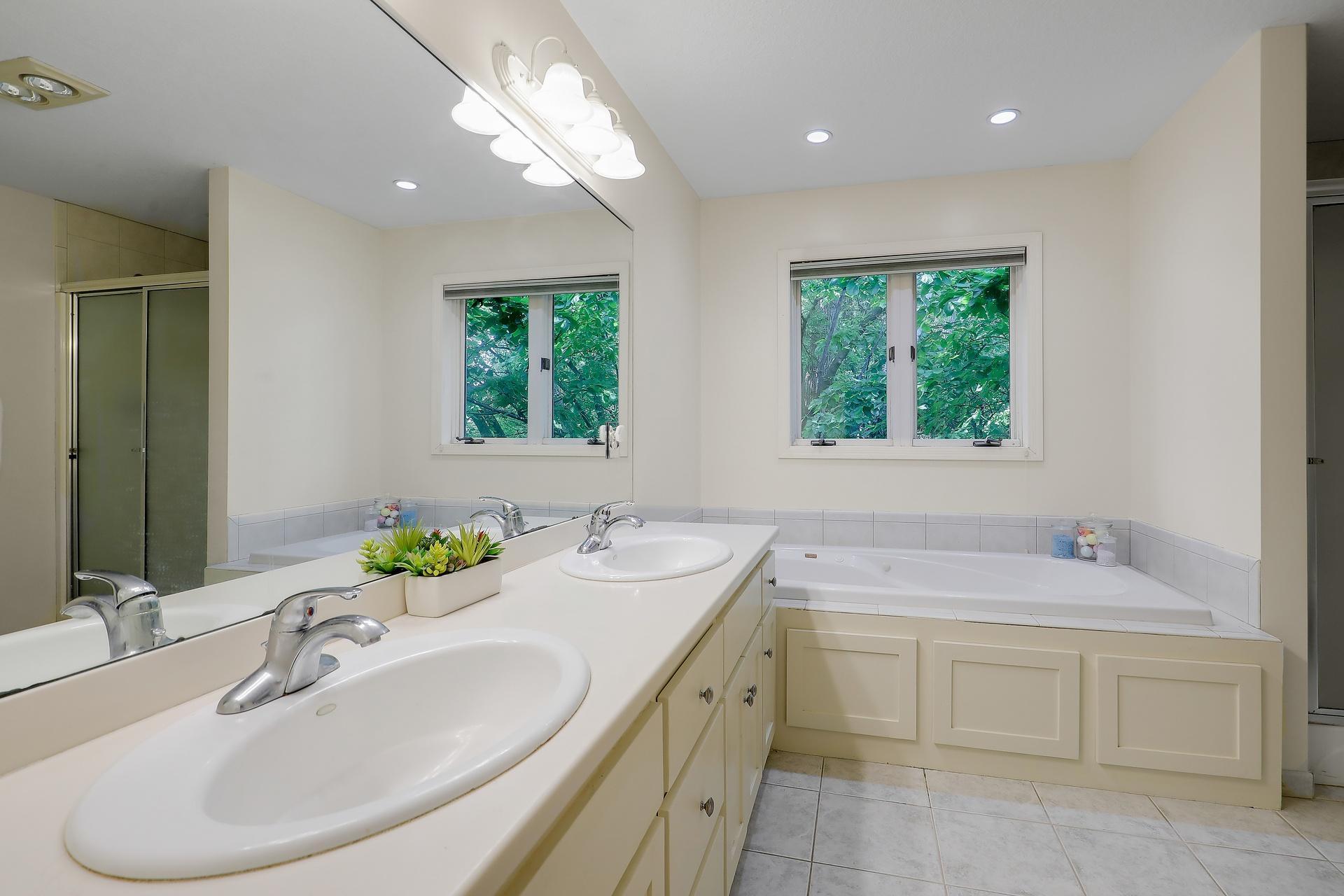 View of Residential at 5900 Vernon Avenue, Edina MN 55436, Edina (25 of 39) - Mike Wilen | Minnesota Team Real Estate