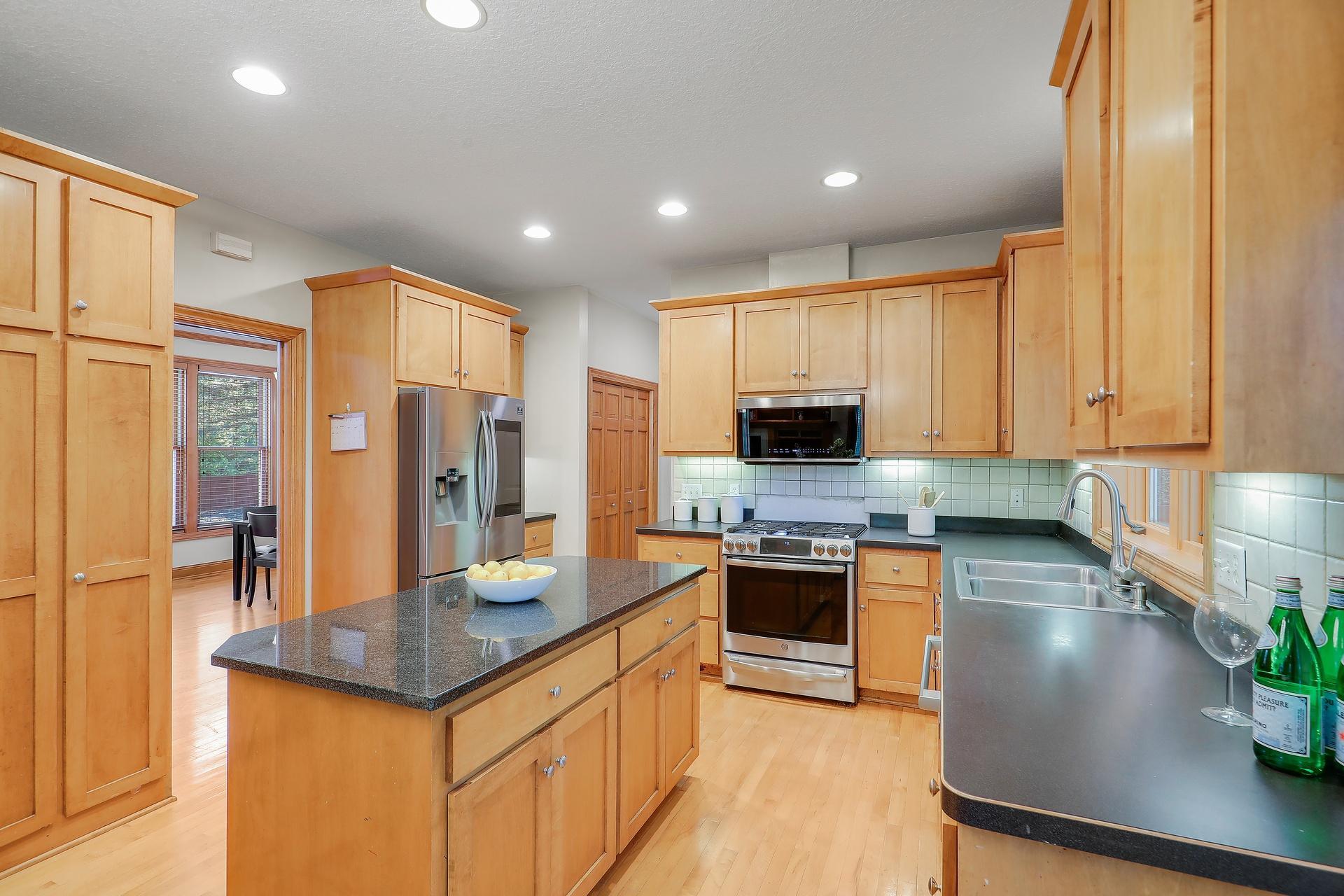 View of Residential at 5900 Vernon Avenue, Edina MN 55436, Edina (12 of 39) - Mike Wilen | Minnesota Team Real Estate