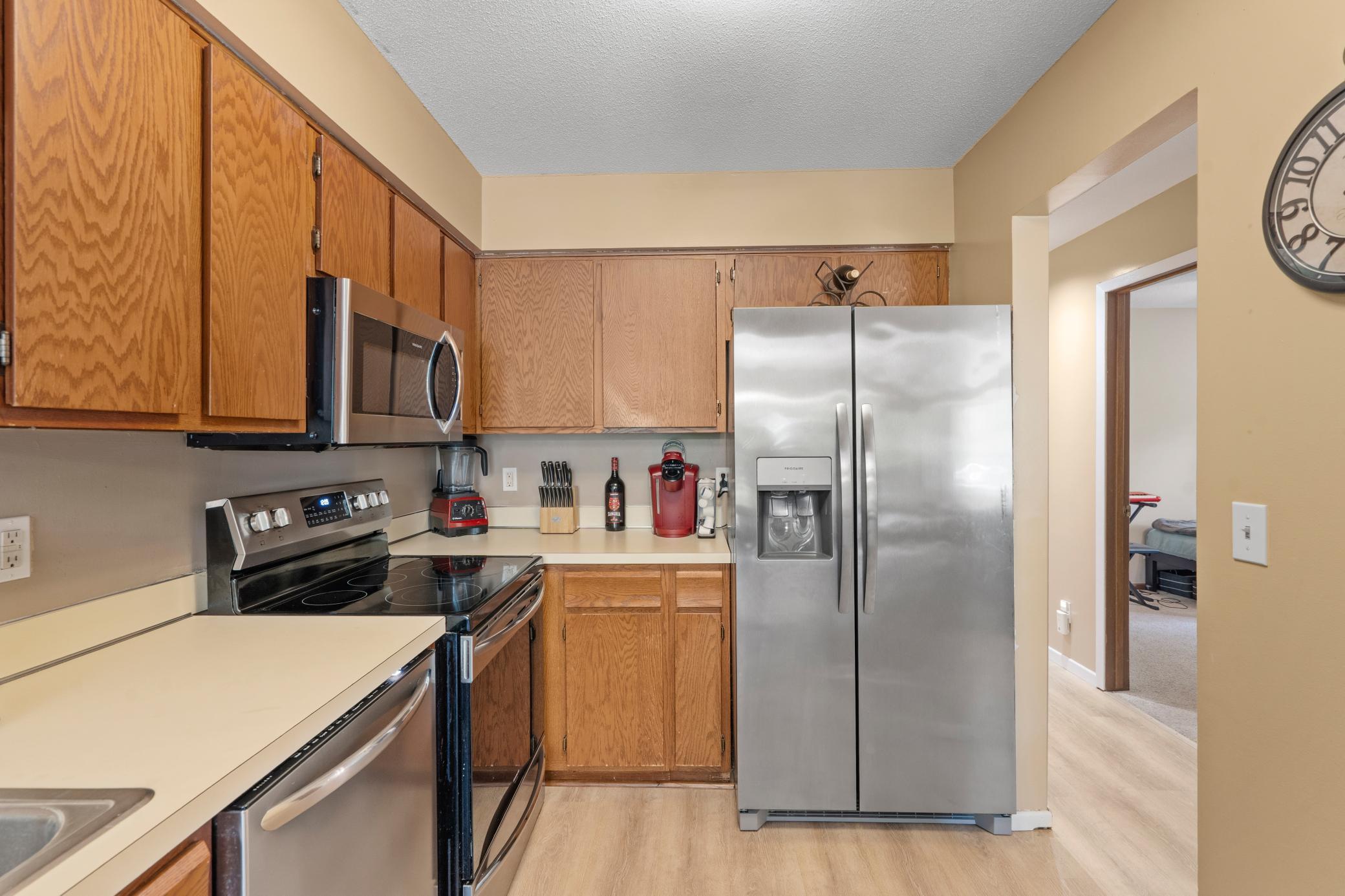 View of Residential at 13906 Herald Way, Apple Valley MN 55124, Apple Valley (12 of 28) - Mike Wilen | Minnesota Team Real Estate