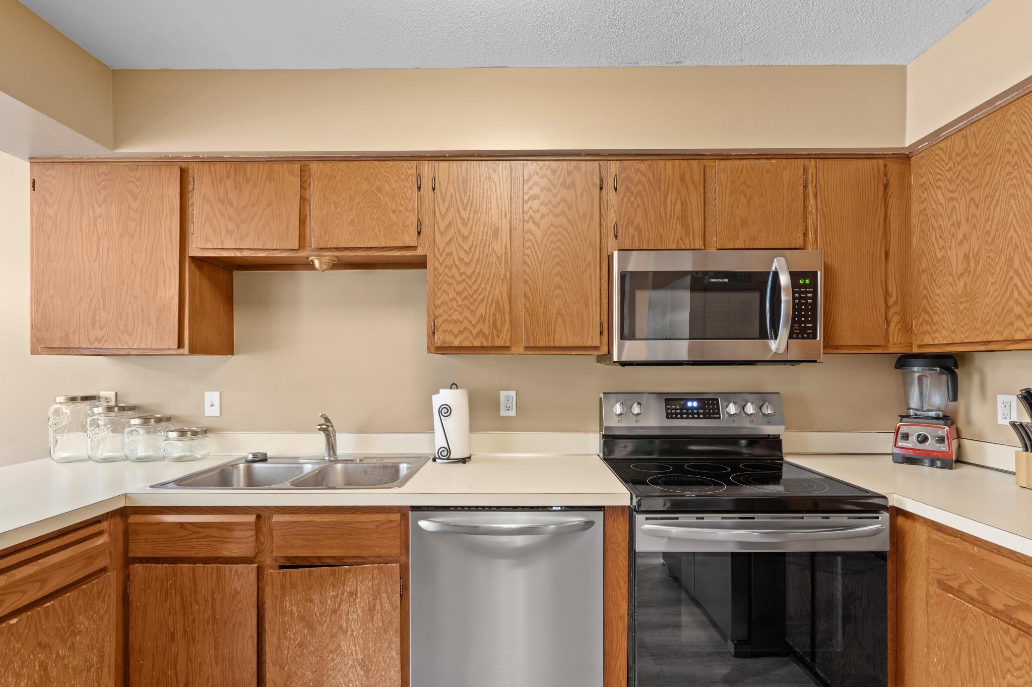 View of Residential at 13906 Herald Way, Apple Valley MN 55124, Apple Valley (11 of 28) - Mike Wilen | Minnesota Team Real Estate
