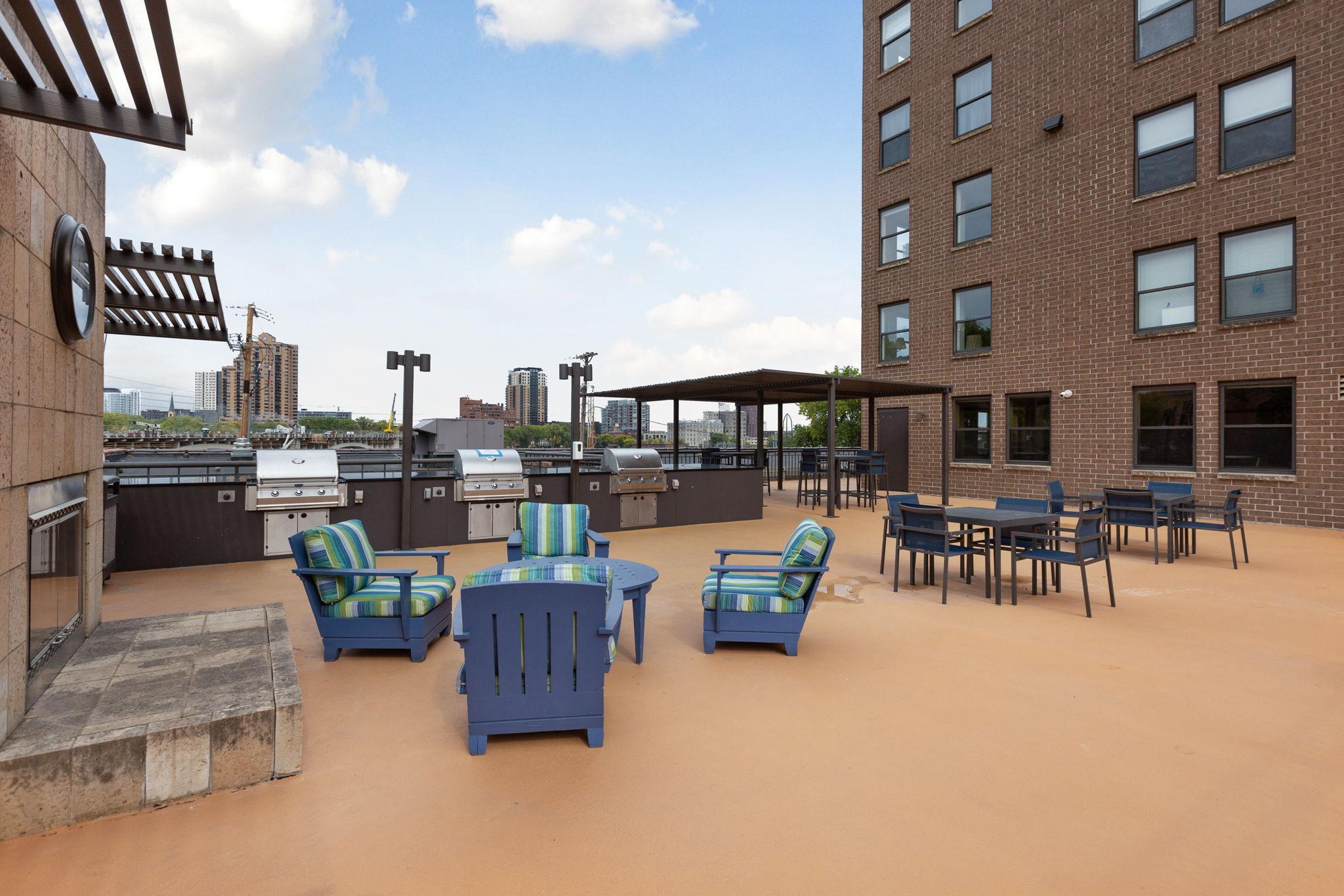View of Residential at 401 1st Street #321, Minneapolis MN 55401, Minneapolis (63 of 67) - Mike Wilen | Minnesota Team Real Estate