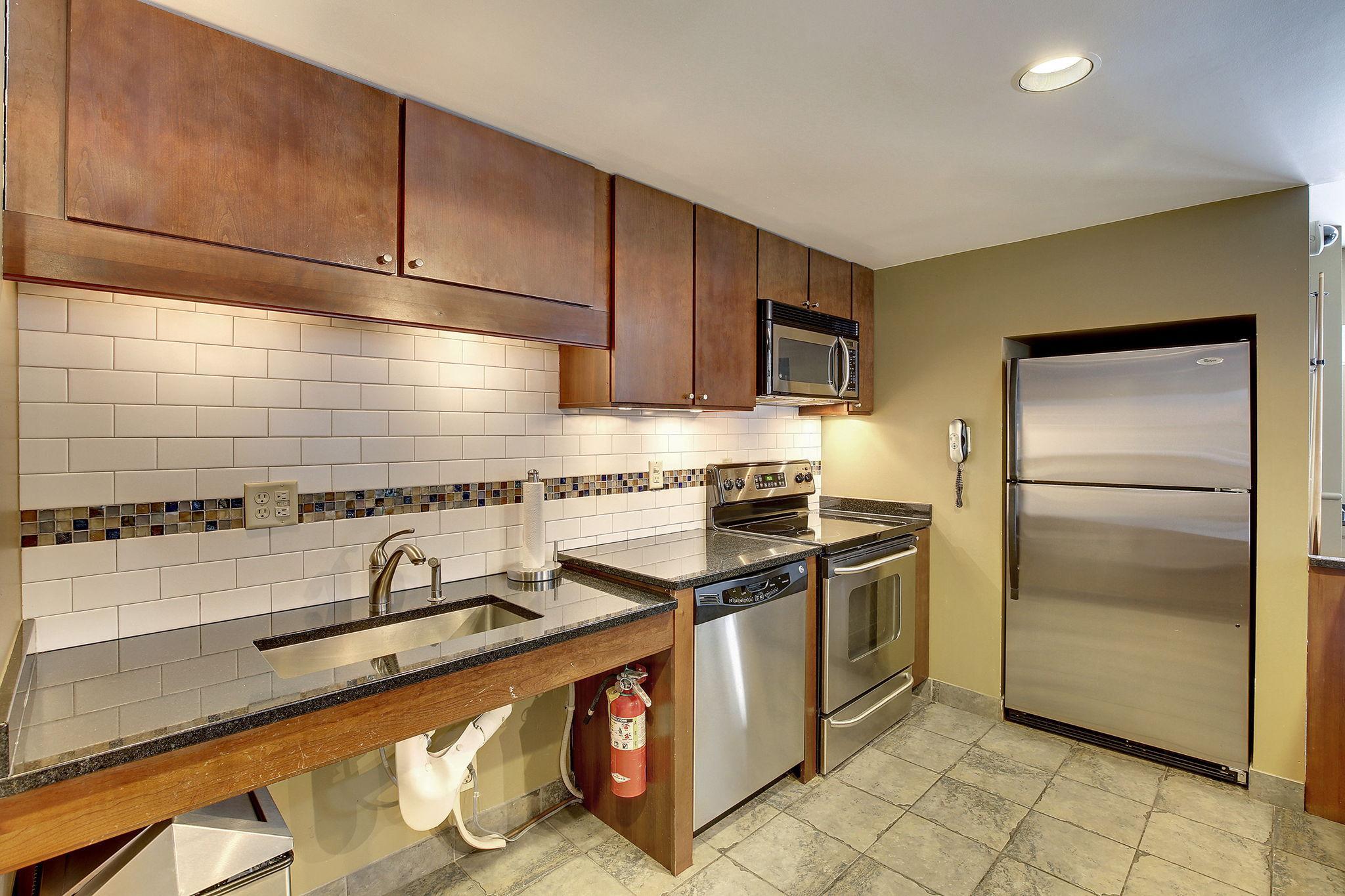 View of Residential at 401 1st Street #321, Minneapolis MN 55401, Minneapolis (50 of 67) - Mike Wilen | Minnesota Team Real Estate