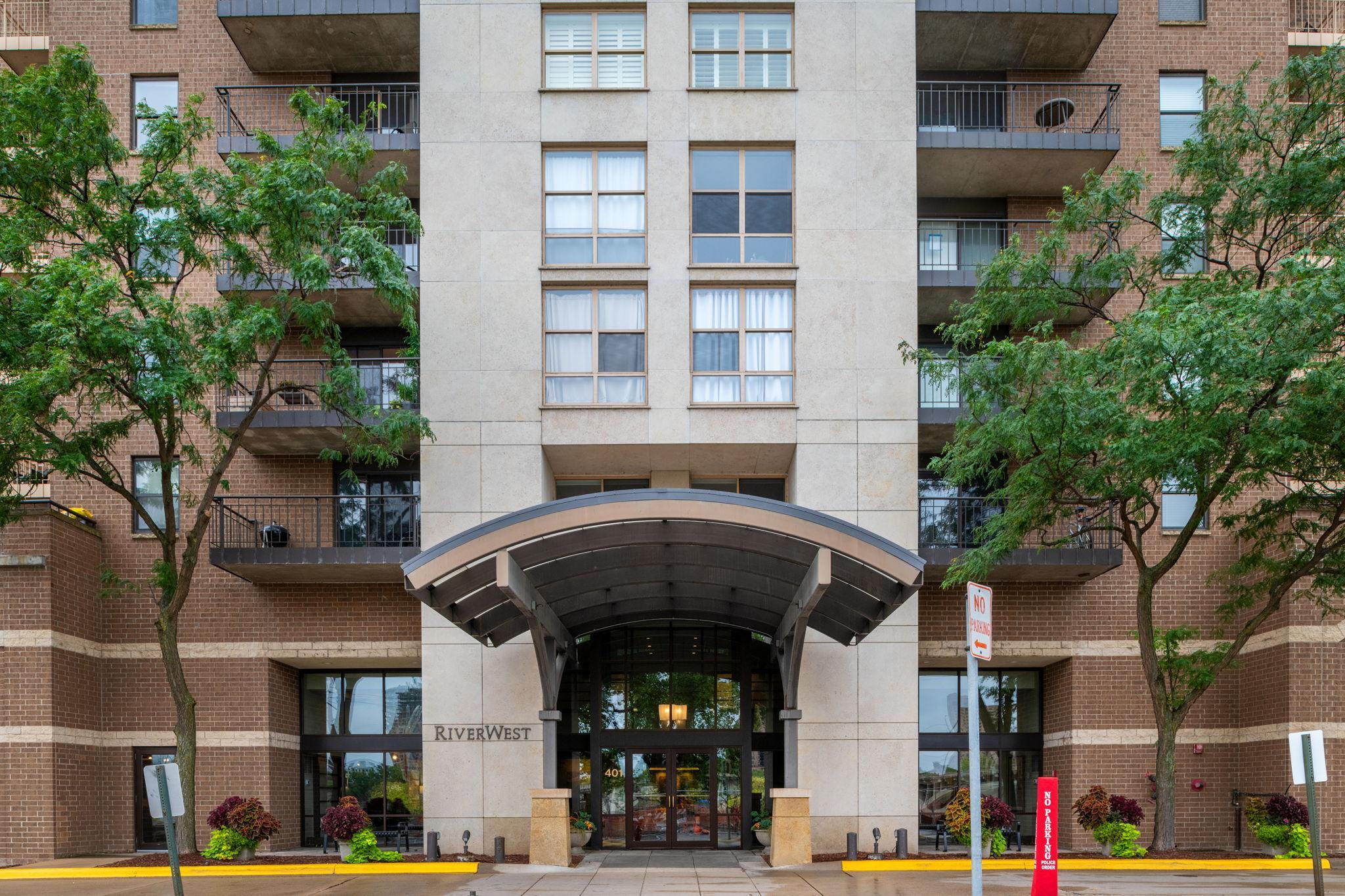 View of Residential at 401 1st Street #321, Minneapolis MN 55401, Minneapolis (27 of 67) - Mike Wilen | Minnesota Team Real Estate