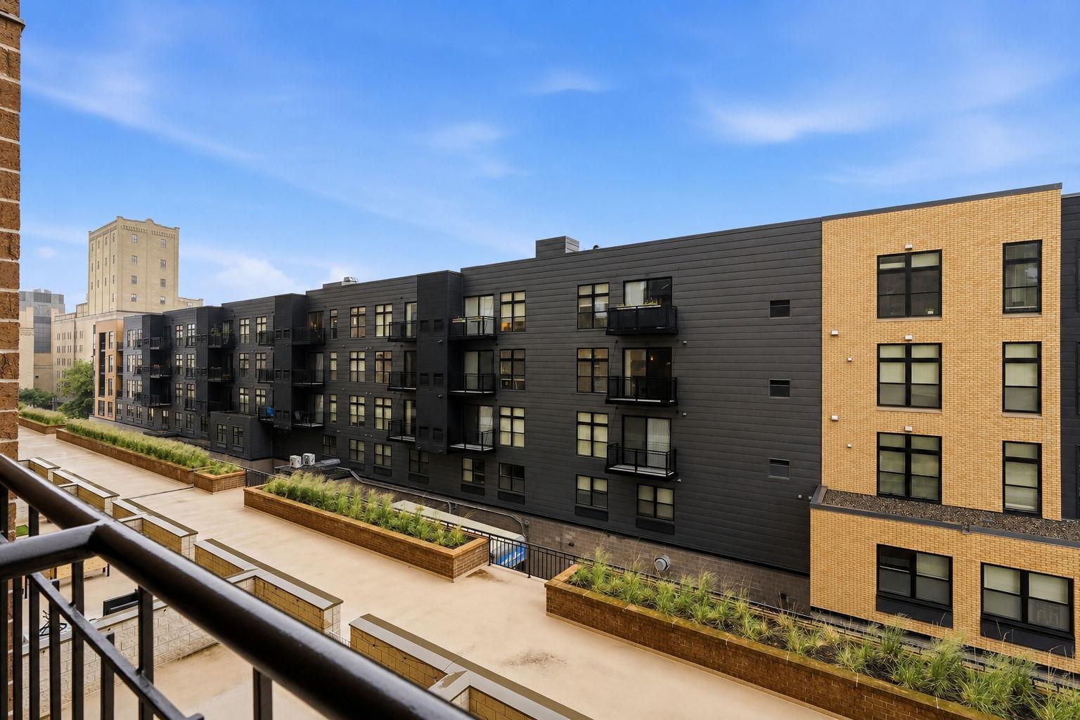 View of Residential at 401 1st Street #321, Minneapolis MN 55401, Minneapolis (25 of 67) - Mike Wilen | Minnesota Team Real Estate