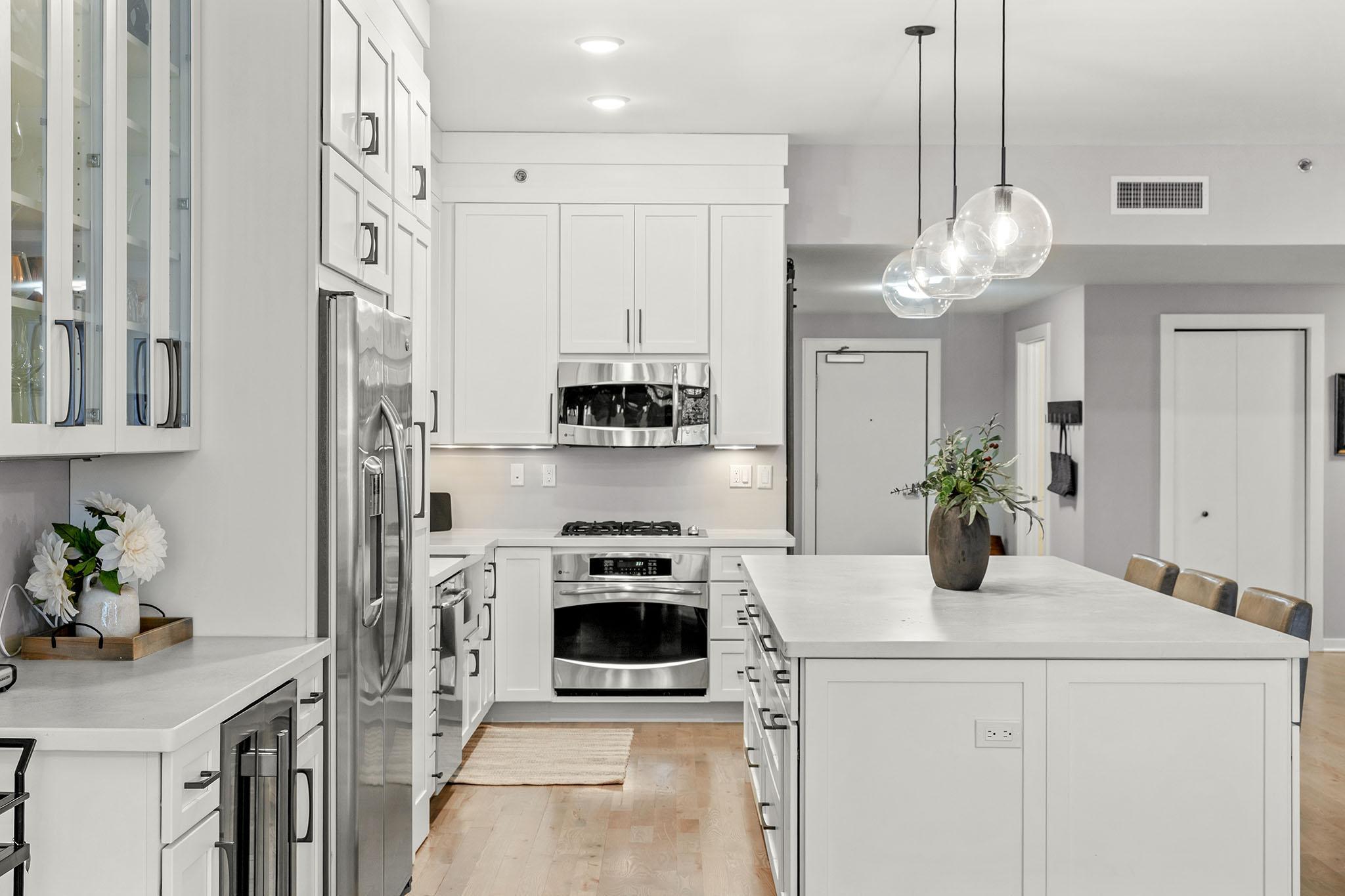 View of Residential at 215 10th Avenue #514, Minneapolis MN 55415, Minneapolis (9 of 59) - Mike Wilen | Minnesota Team Real Estate