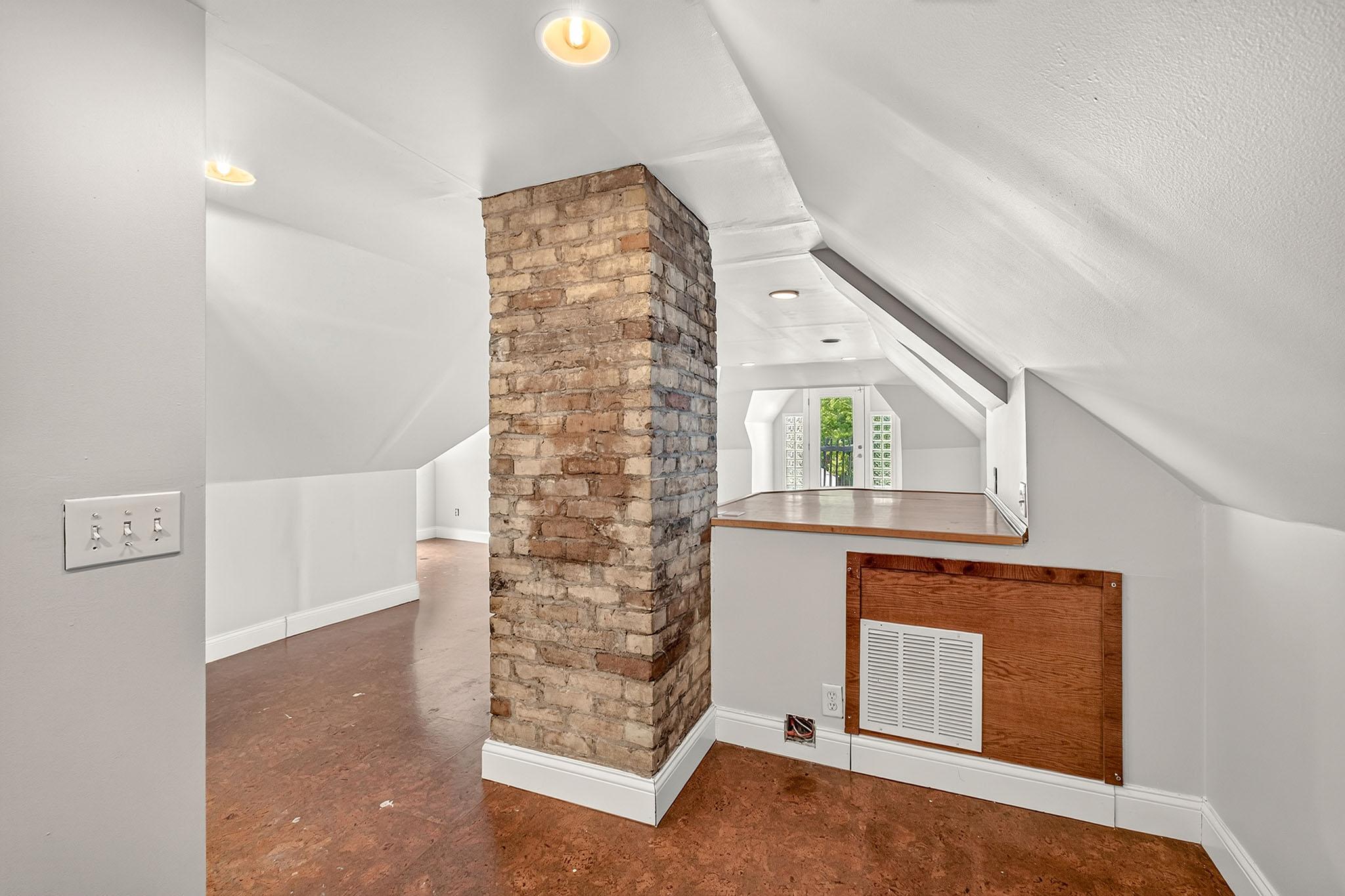 View of Residential Income at 1539 Washington Street, Minneapolis MN 55413, Minneapolis (23 of 26) - Mike Wilen | Minnesota Team Real Estate
