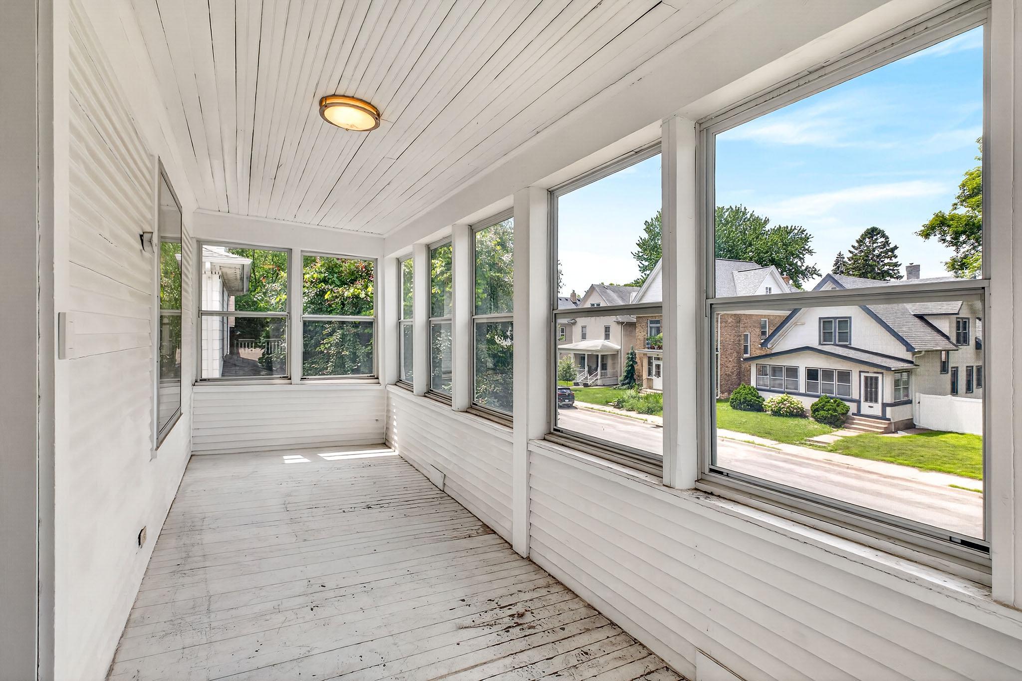 View of Residential Income at 1539 Washington Street, Minneapolis MN 55413, Minneapolis (17 of 26) - Mike Wilen | Minnesota Team Real Estate
