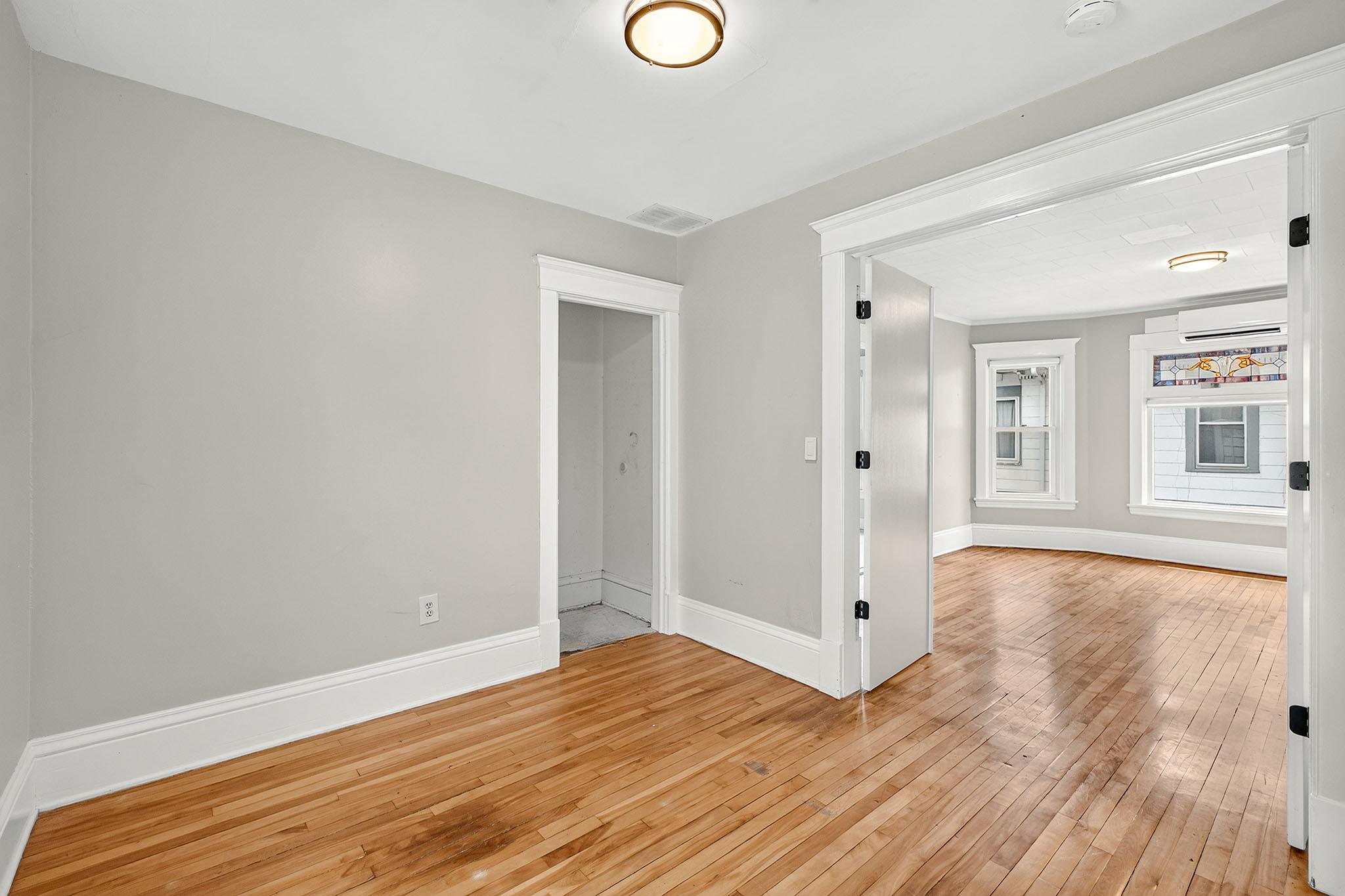 View of Residential Income at 1539 Washington Street, Minneapolis MN 55413, Minneapolis (10 of 26) - Mike Wilen | Minnesota Team Real Estate