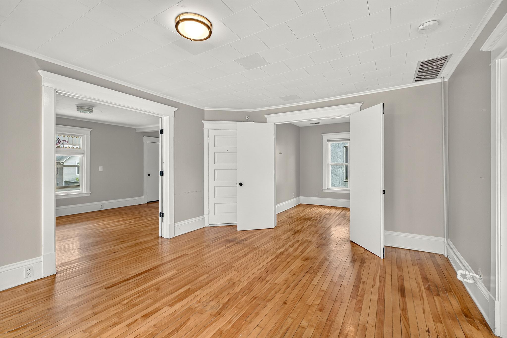 View of Residential Income at 1539 Washington Street, Minneapolis MN 55413, Minneapolis (7 of 26) - Mike Wilen | Minnesota Team Real Estate