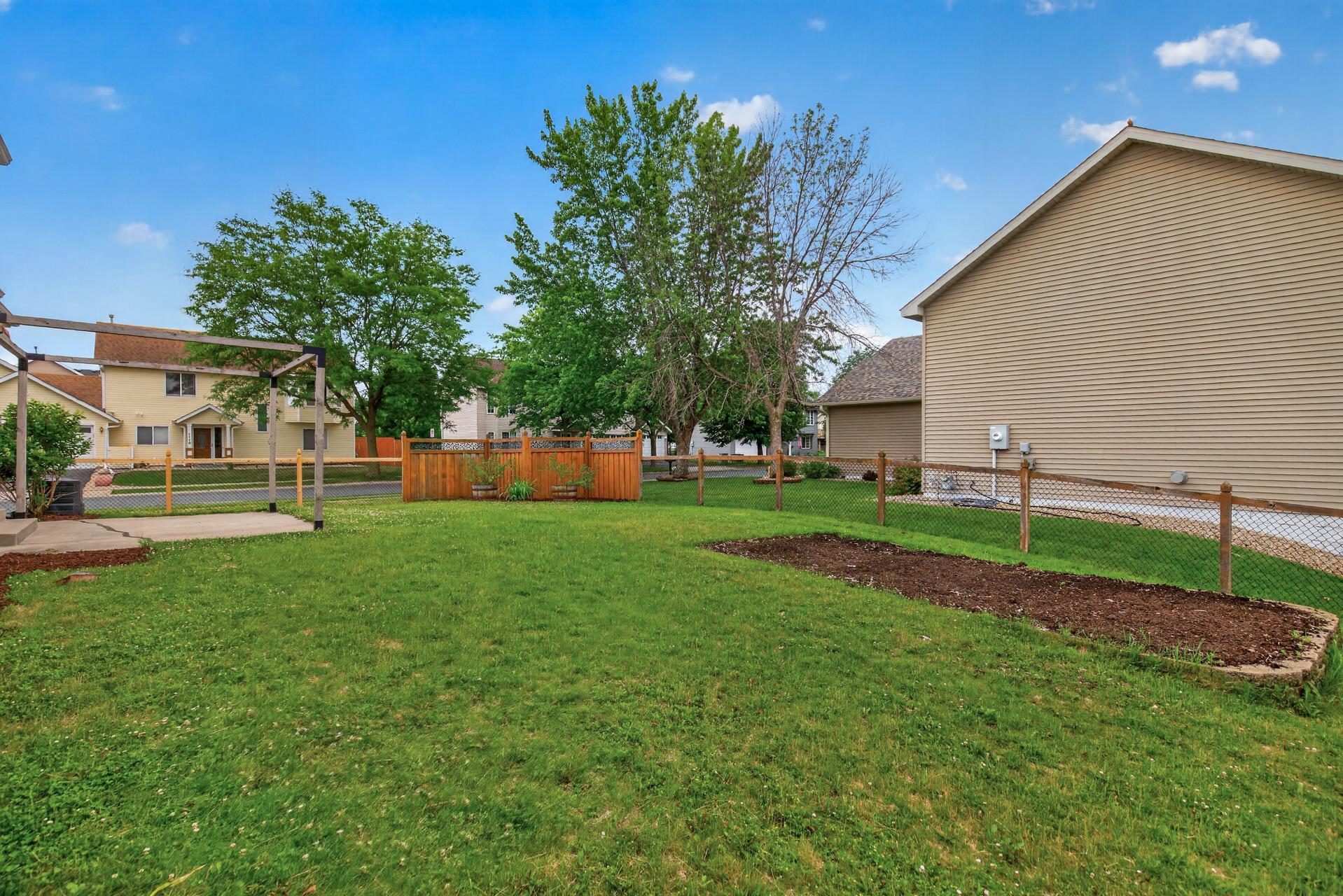 View of Residential at 320 12th Street, Farmington MN 55024, Farmington (29 of 31) - Mike Wilen | Minnesota Team Real Estate