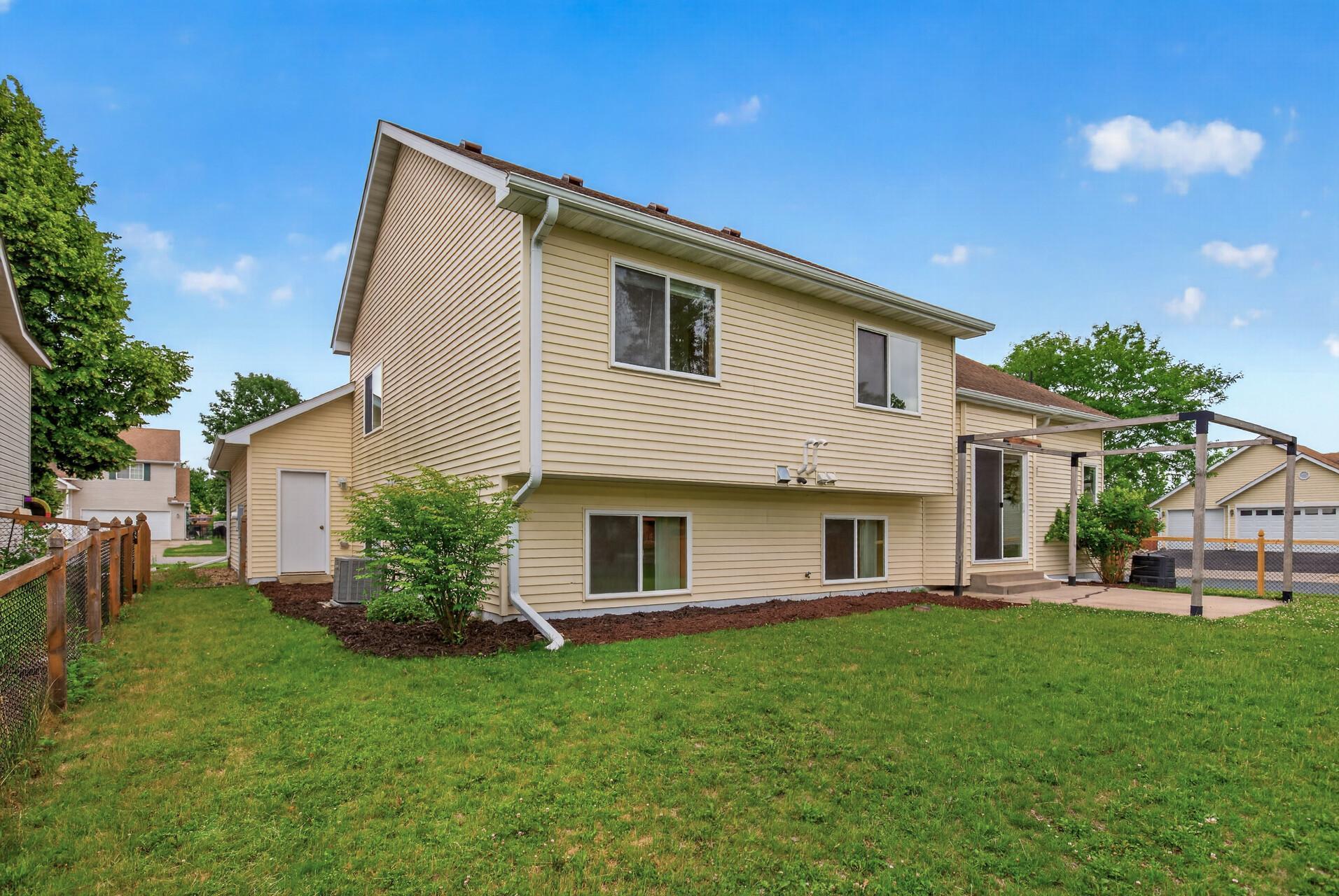 View of Residential at 320 12th Street, Farmington MN 55024, Farmington (28 of 31) - Mike Wilen | Minnesota Team Real Estate
