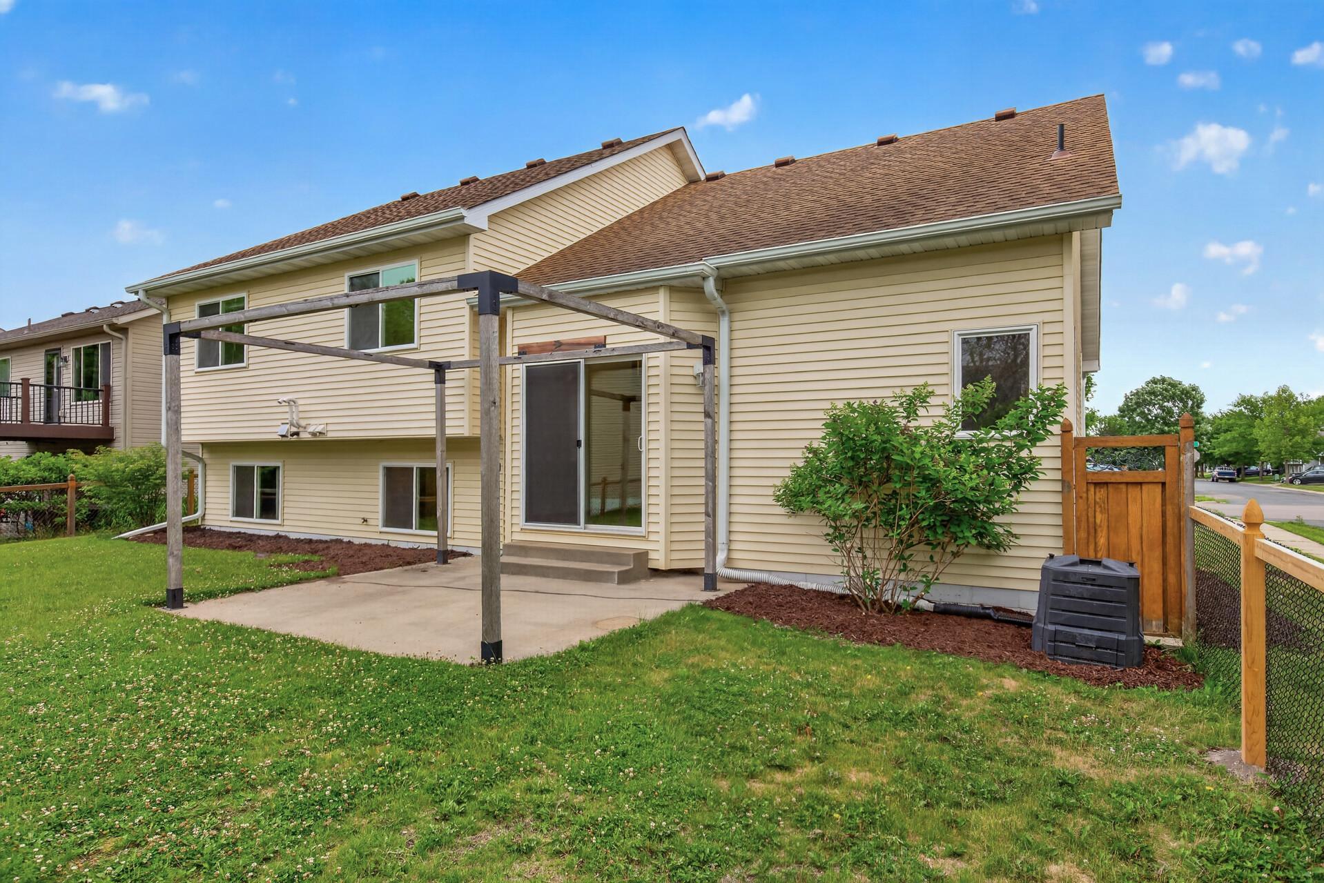 View of Residential at 320 12th Street, Farmington MN 55024, Farmington (27 of 31) - Mike Wilen | Minnesota Team Real Estate