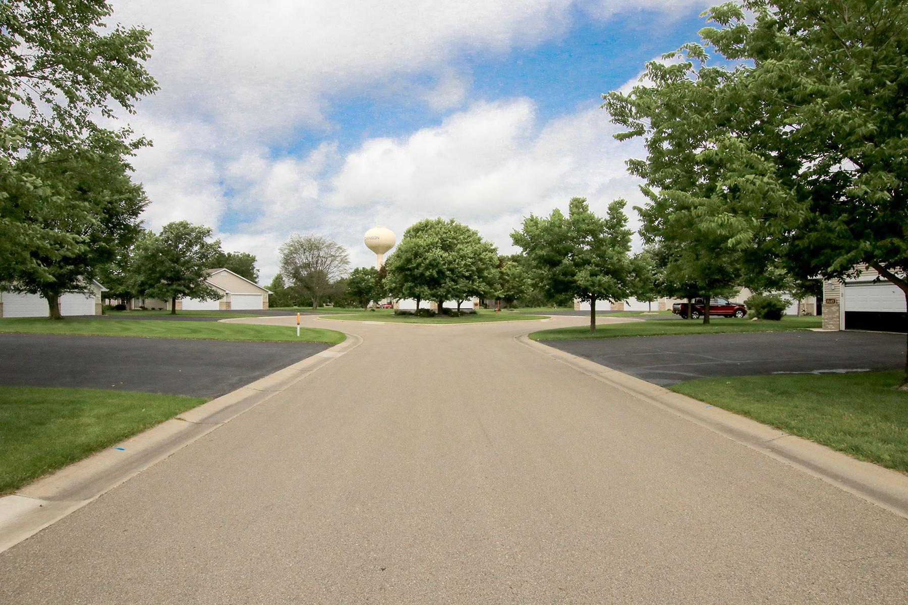View of Residential at 820 Greensview Court, Hutchinson MN 55350, Hutchinson (27 of 28) - Mike Wilen | Minnesota Team Real Estate