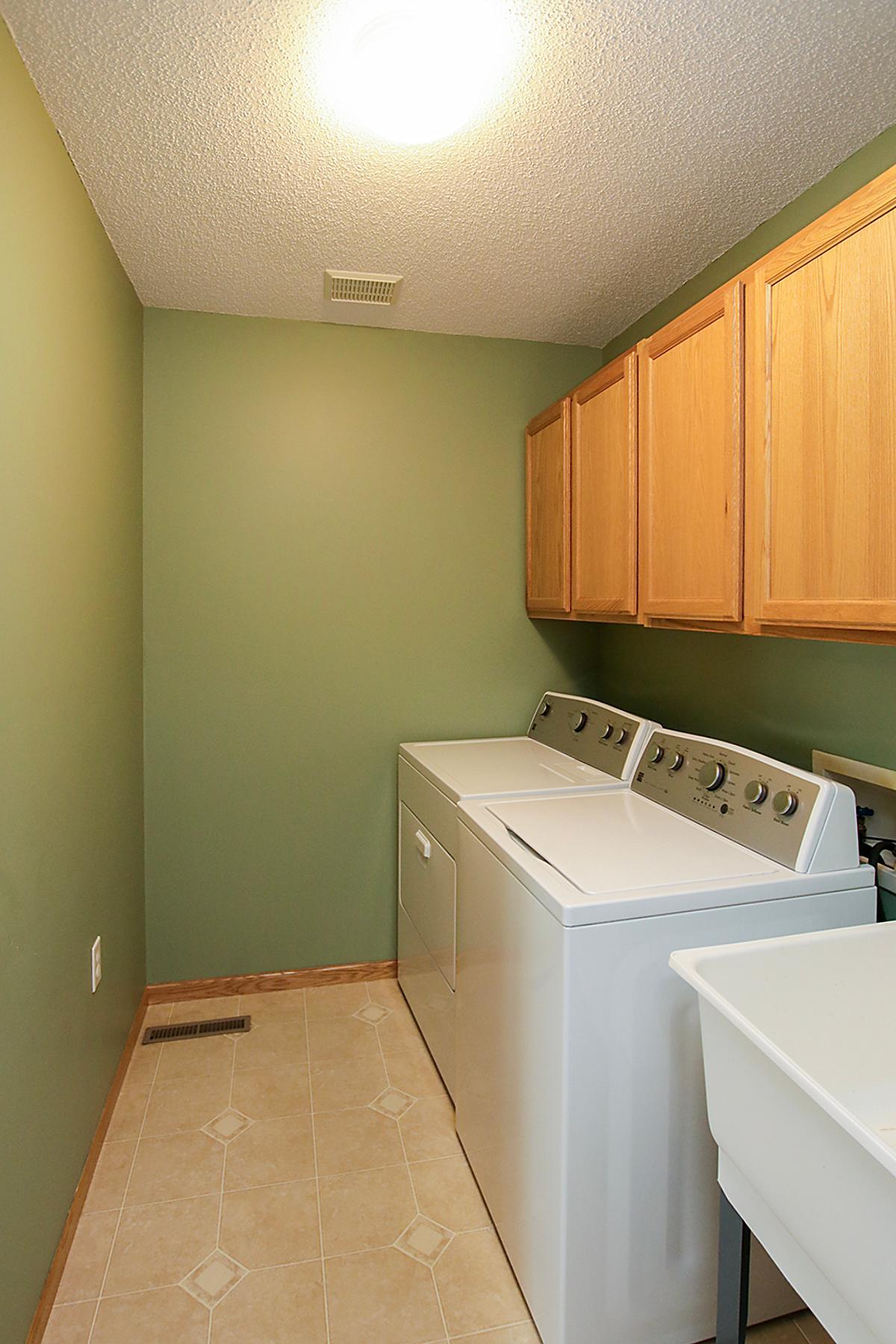 View of Residential at 820 Greensview Court, Hutchinson MN 55350, Hutchinson (13 of 28) - Mike Wilen | Minnesota Team Real Estate