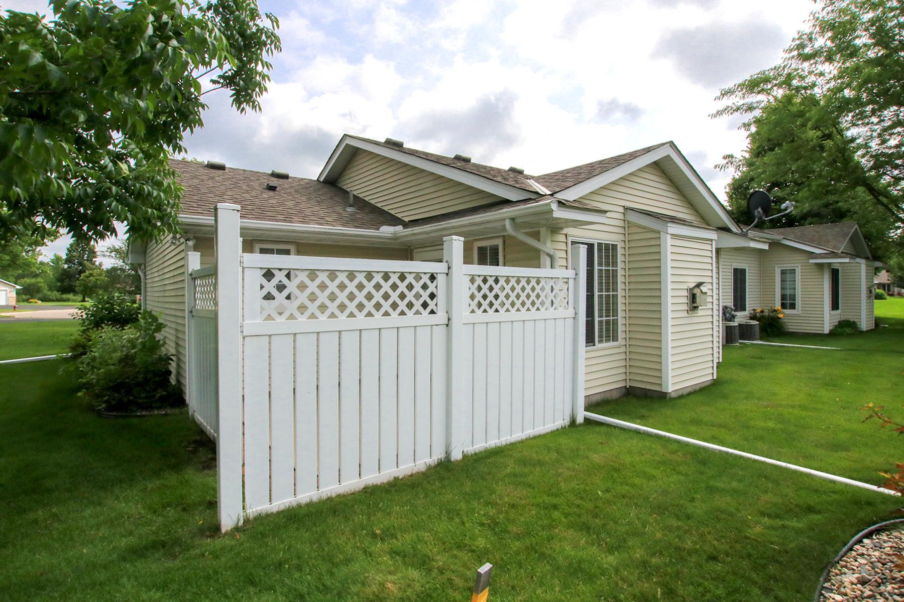 View of Residential at 820 Greensview Court, Hutchinson MN 55350, Hutchinson (25 of 28) - Mike Wilen | Minnesota Team Real Estate