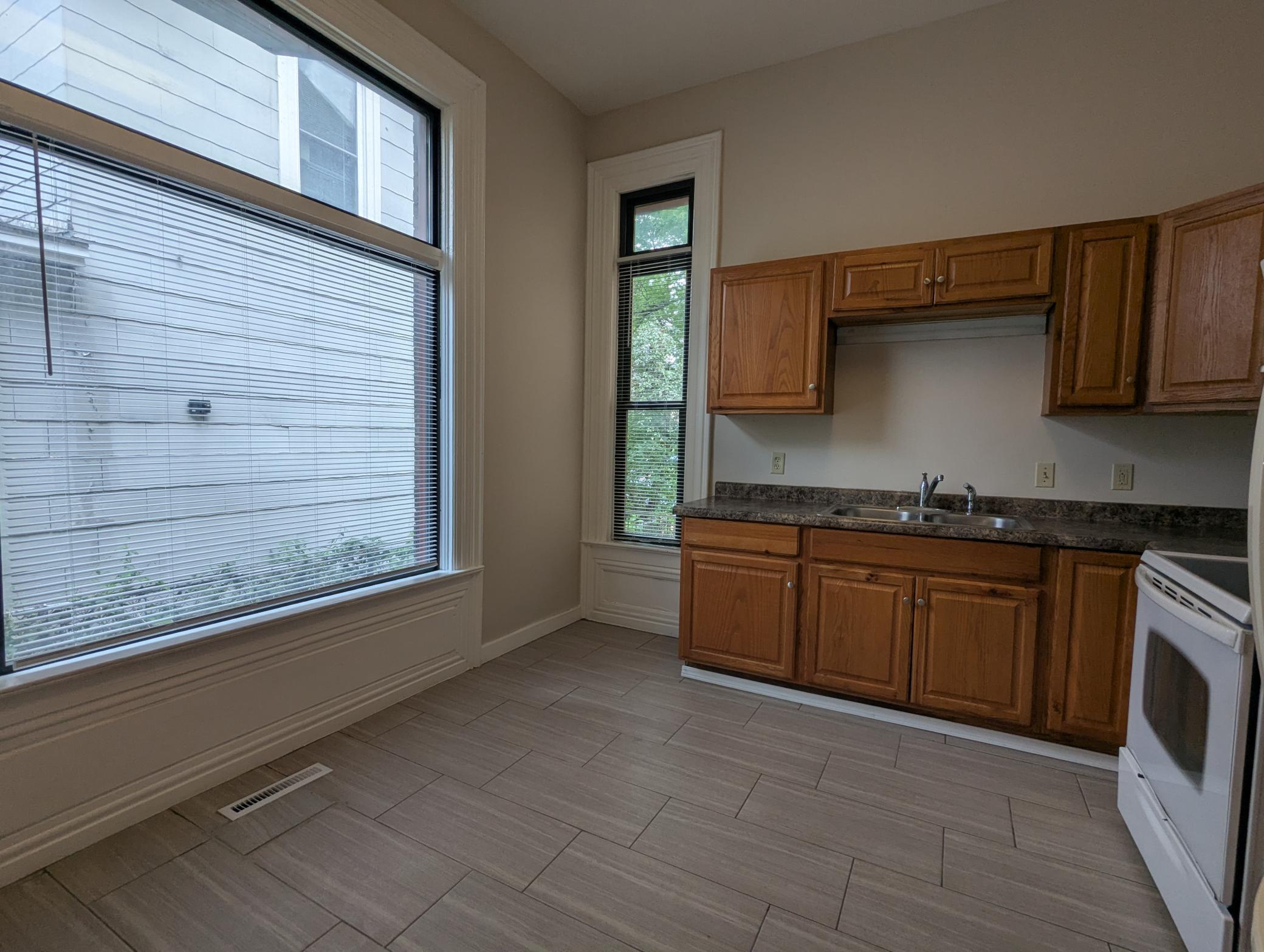 View of Residential Income at 2106 Elliot Avenue, Minneapolis MN 55404, Minneapolis (11 of 67) - Mike Wilen | Minnesota Team Real Estate