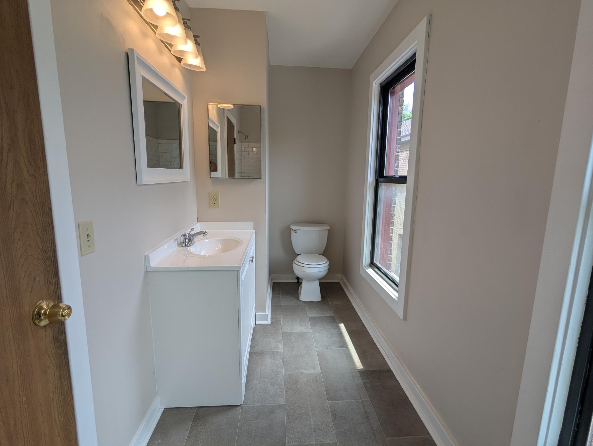 View of Residential Income at 2106 Elliot Avenue, Minneapolis MN 55404, Minneapolis (39 of 67) - Mike Wilen | Minnesota Team Real Estate