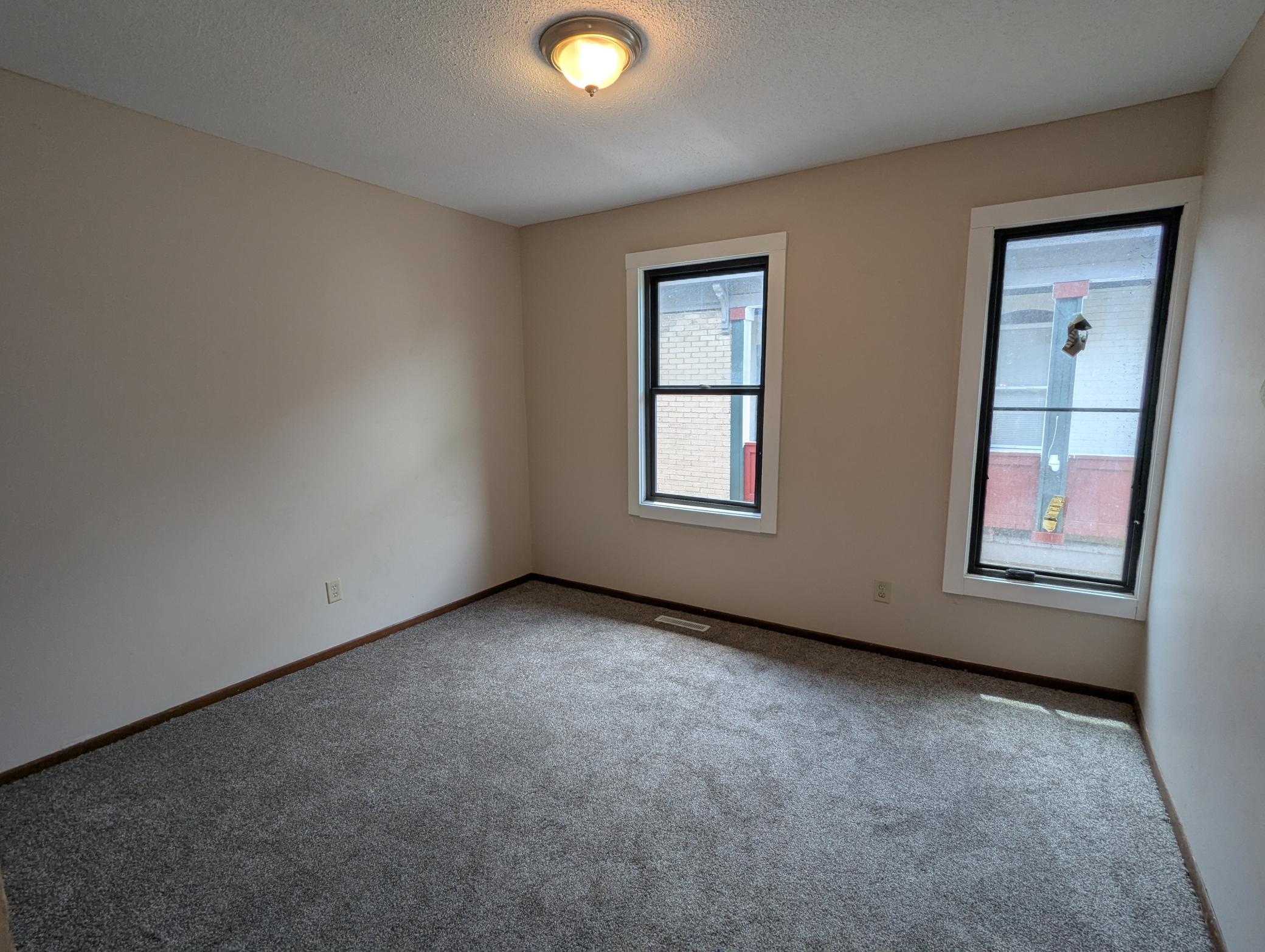 View of Residential Income at 2106 Elliot Avenue, Minneapolis MN 55404, Minneapolis (37 of 67) - Mike Wilen | Minnesota Team Real Estate