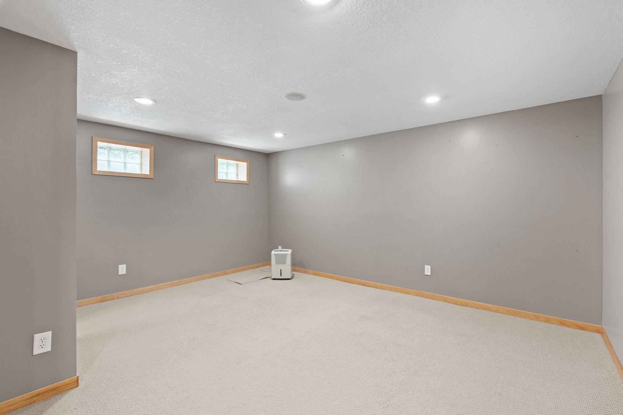 View of Residential at 4725 36th Avenue, Minneapolis MN 55406, Minneapolis (34 of 69) - Mike Wilen | Minnesota Team Real Estate