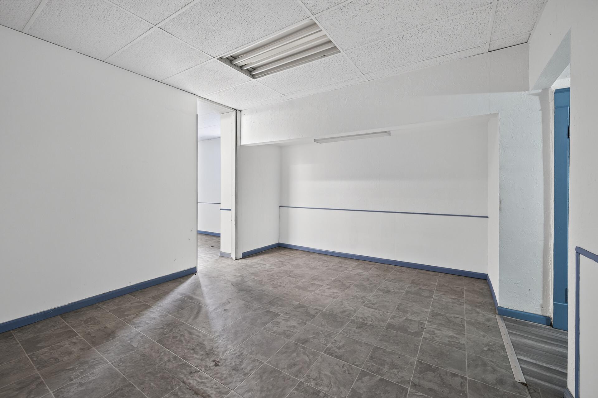 View of Commercial Sale at 130 Litchfield Street, Saint Paul MN 55117, Saint Paul (23 of 40) - Mike Wilen | Minnesota Team Real Estate