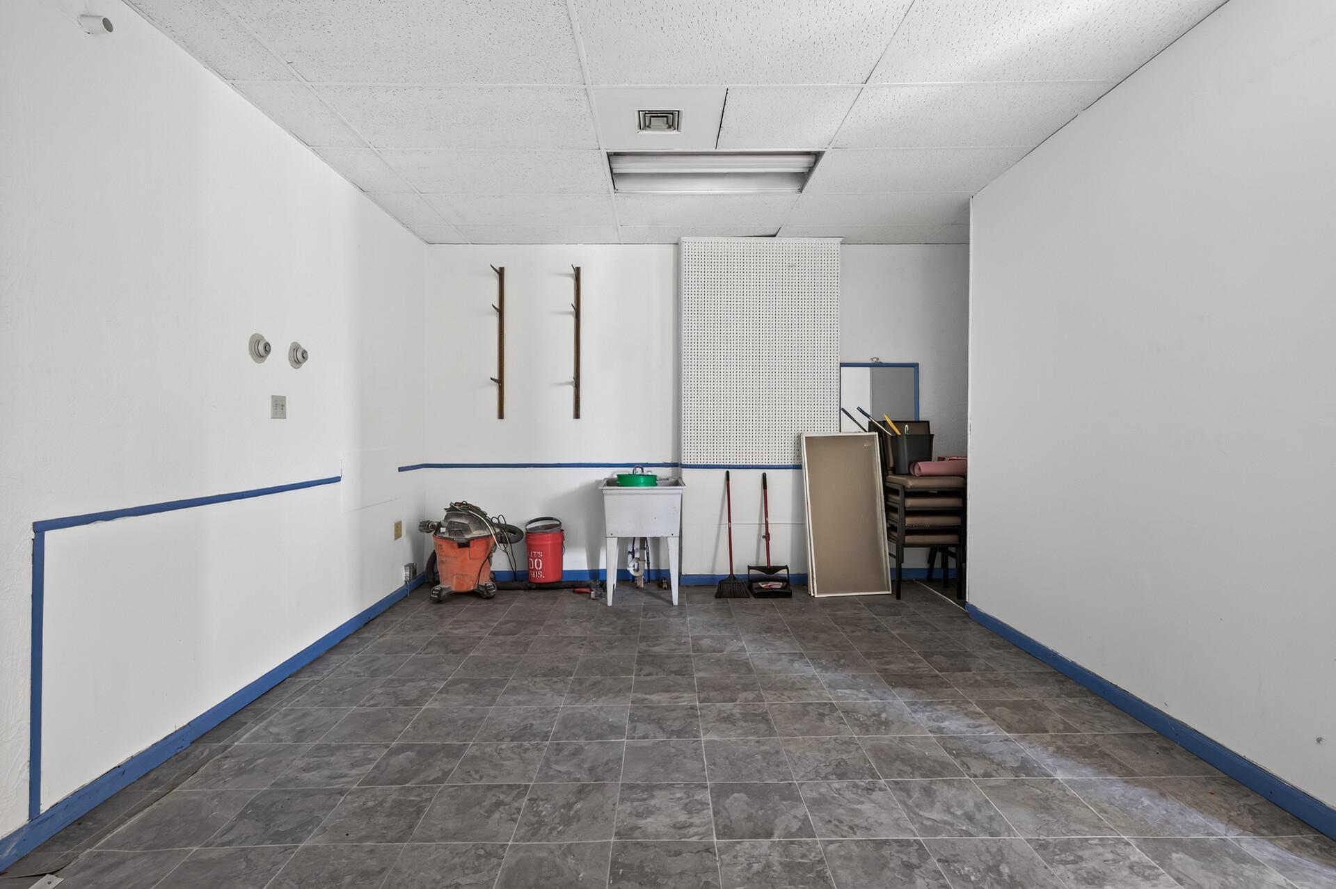 View of Commercial Sale at 130 Litchfield Street, Saint Paul MN 55117, Saint Paul (21 of 40) - Mike Wilen | Minnesota Team Real Estate