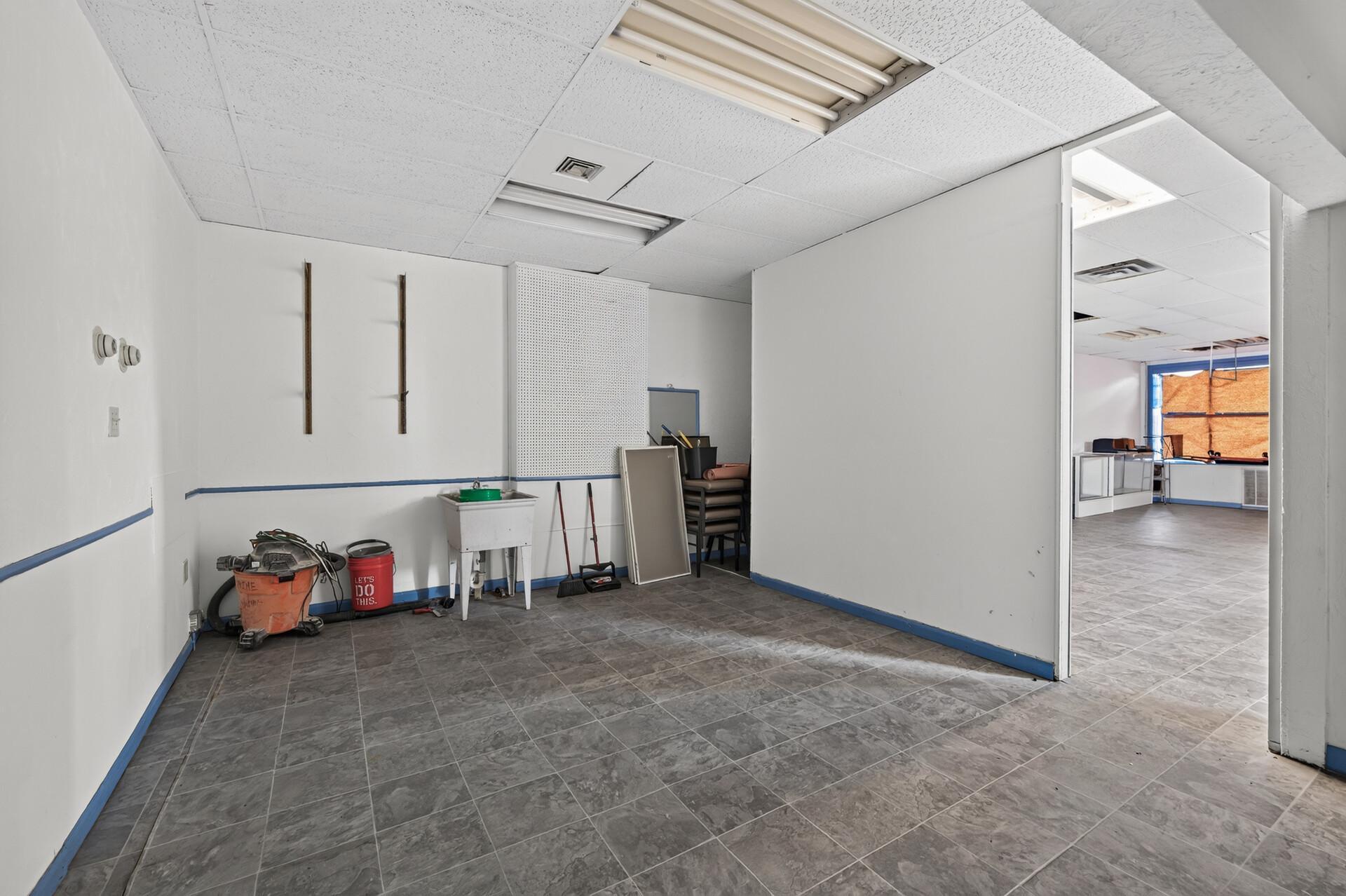 View of Commercial Sale at 130 Litchfield Street, Saint Paul MN 55117, Saint Paul (20 of 40) - Mike Wilen | Minnesota Team Real Estate