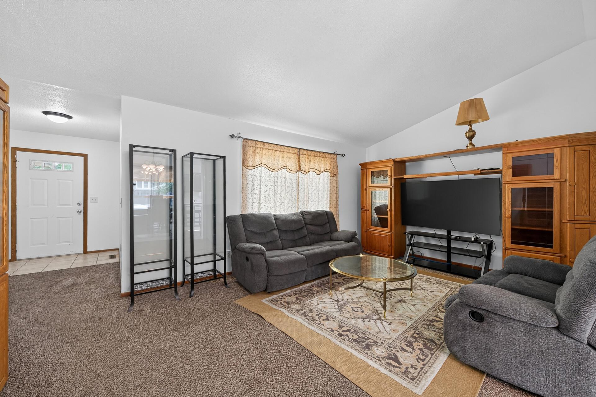 View of Residential at 6709 Brunswick Avenue, Brooklyn Park MN 55429, Brooklyn Park (8 of 48) - Mike Wilen | Minnesota Team Real Estate