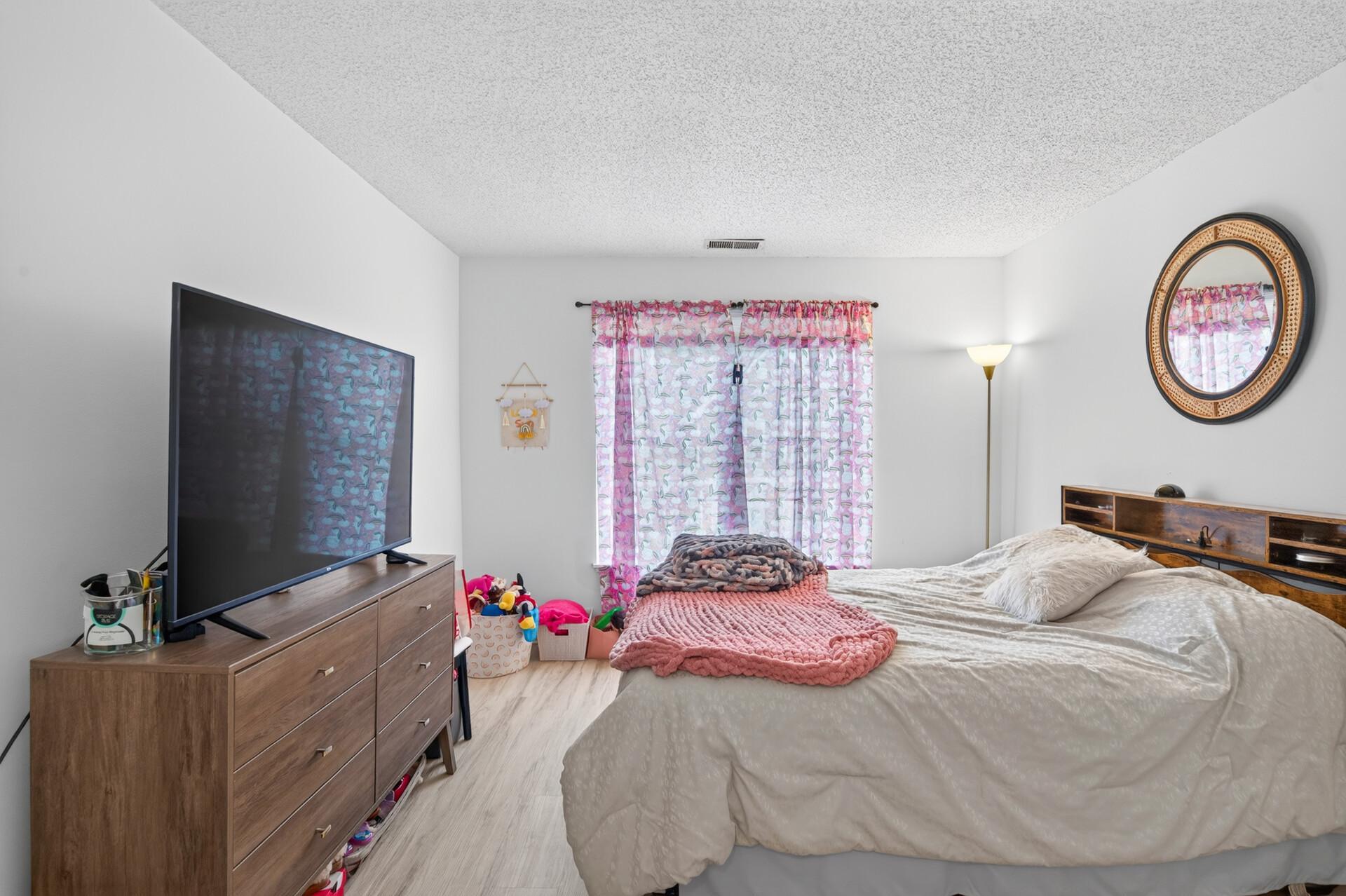 View of Residential at 6167 Chasewood Parkway #202, Minnetonka MN 55343, Minnetonka (20 of 29) - Mike Wilen | Minnesota Team Real Estate
