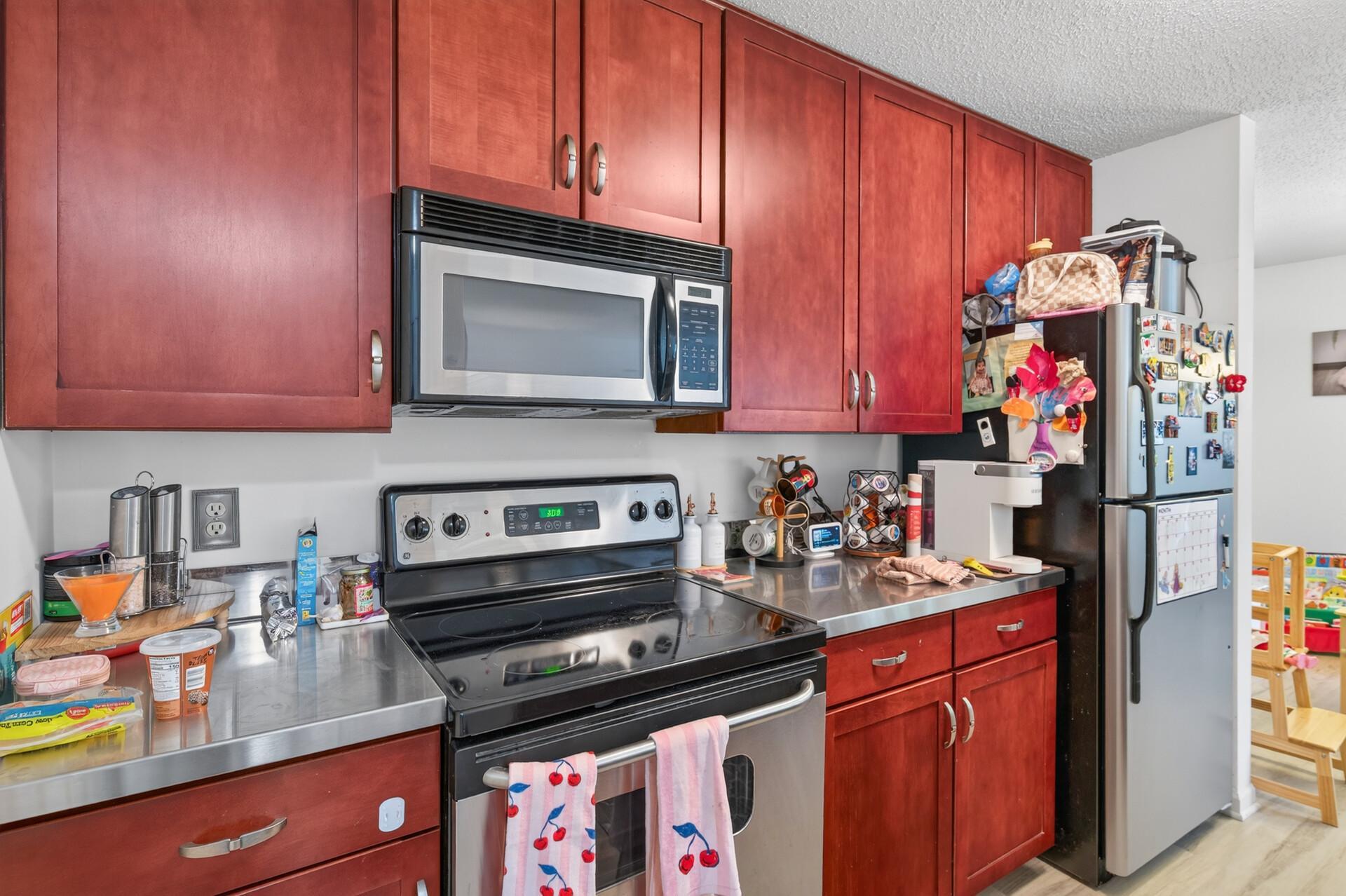 View of Residential at 6167 Chasewood Parkway #202, Minnetonka MN 55343, Minnetonka (17 of 29) - Mike Wilen | Minnesota Team Real Estate