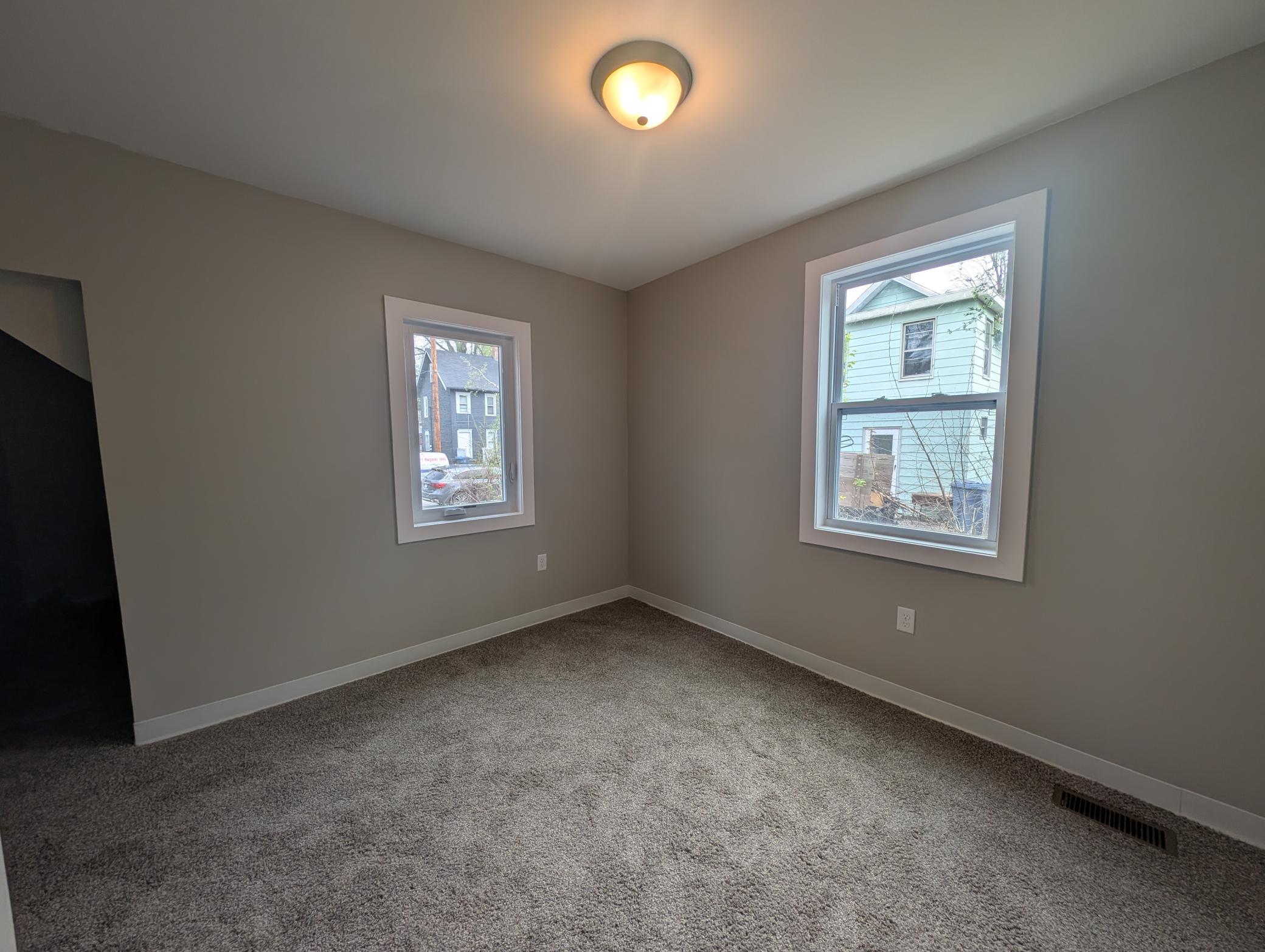 View of Residential Income at 611 24th Avenue, Minneapolis MN 55411, Minneapolis (10 of 17) - Mike Wilen | Minnesota Team Real Estate