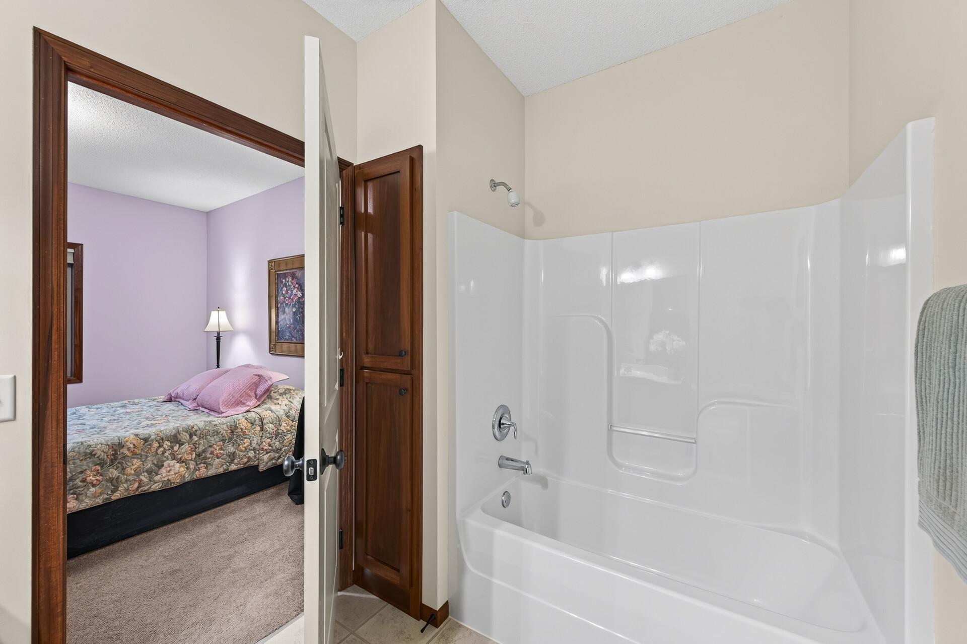 View of Residential at 313 Summer Place, Maplewood MN 55117, Maplewood (14 of 28) - Mike Wilen | Minnesota Team Real Estate