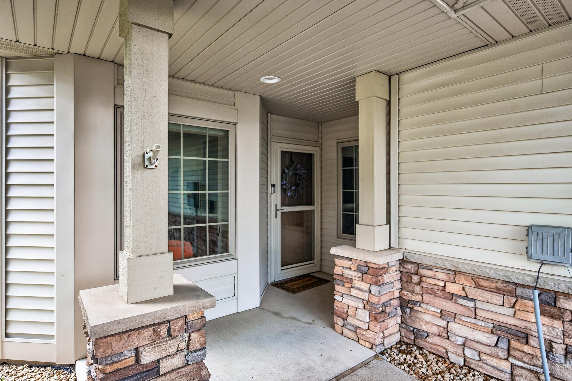 View of Residential at 313 Summer Place, Maplewood MN 55117, Maplewood (2 of 28) - Mike Wilen | Minnesota Team Real Estate