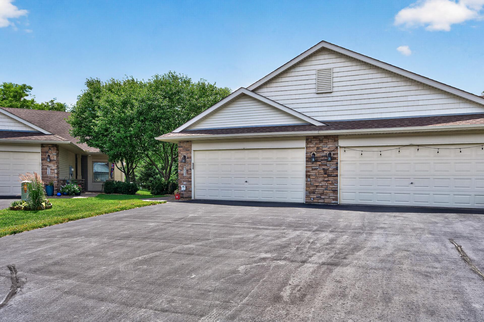 View of Residential at 313 Summer Place, Maplewood MN 55117, Maplewood (26 of 28) - Mike Wilen | Minnesota Team Real Estate