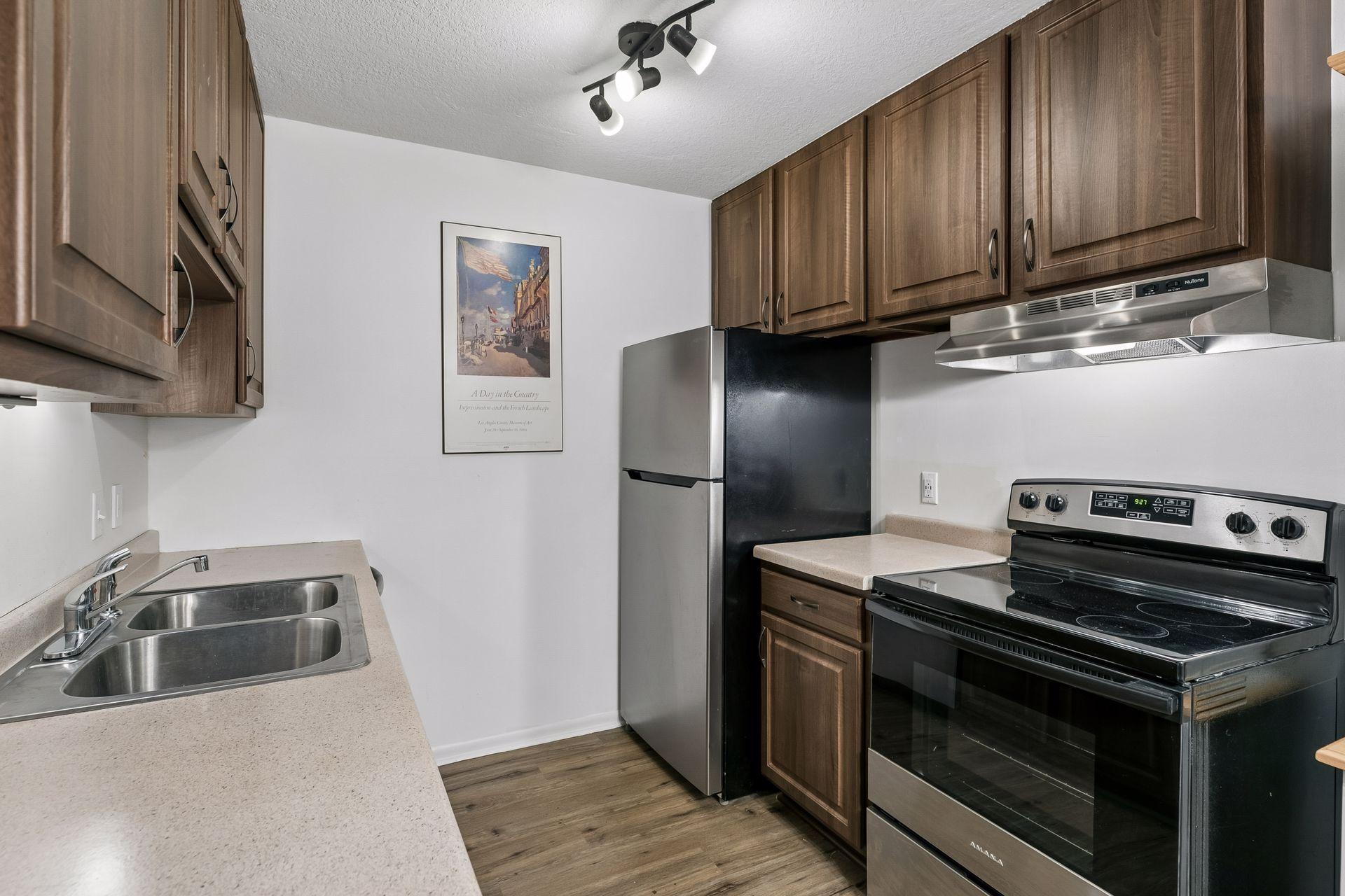 View of Residential at 14630 Garrett Avenue #401, Apple Valley MN 55124, Apple Valley (11 of 14) - Mike Wilen | Minnesota Team Real Estate