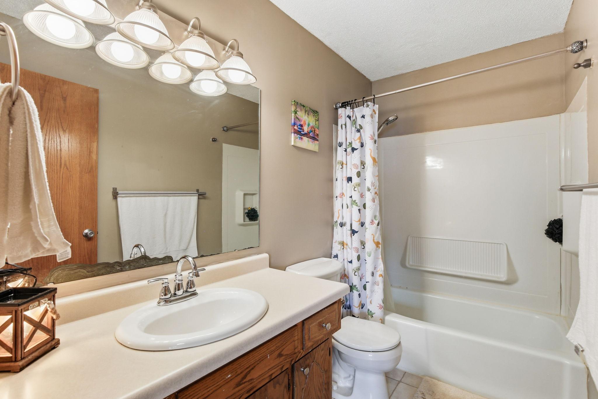 View of Residential at 17627 Ionia Court, Lakeville MN 55044, Lakeville (19 of 41) - Mike Wilen | Minnesota Team Real Estate