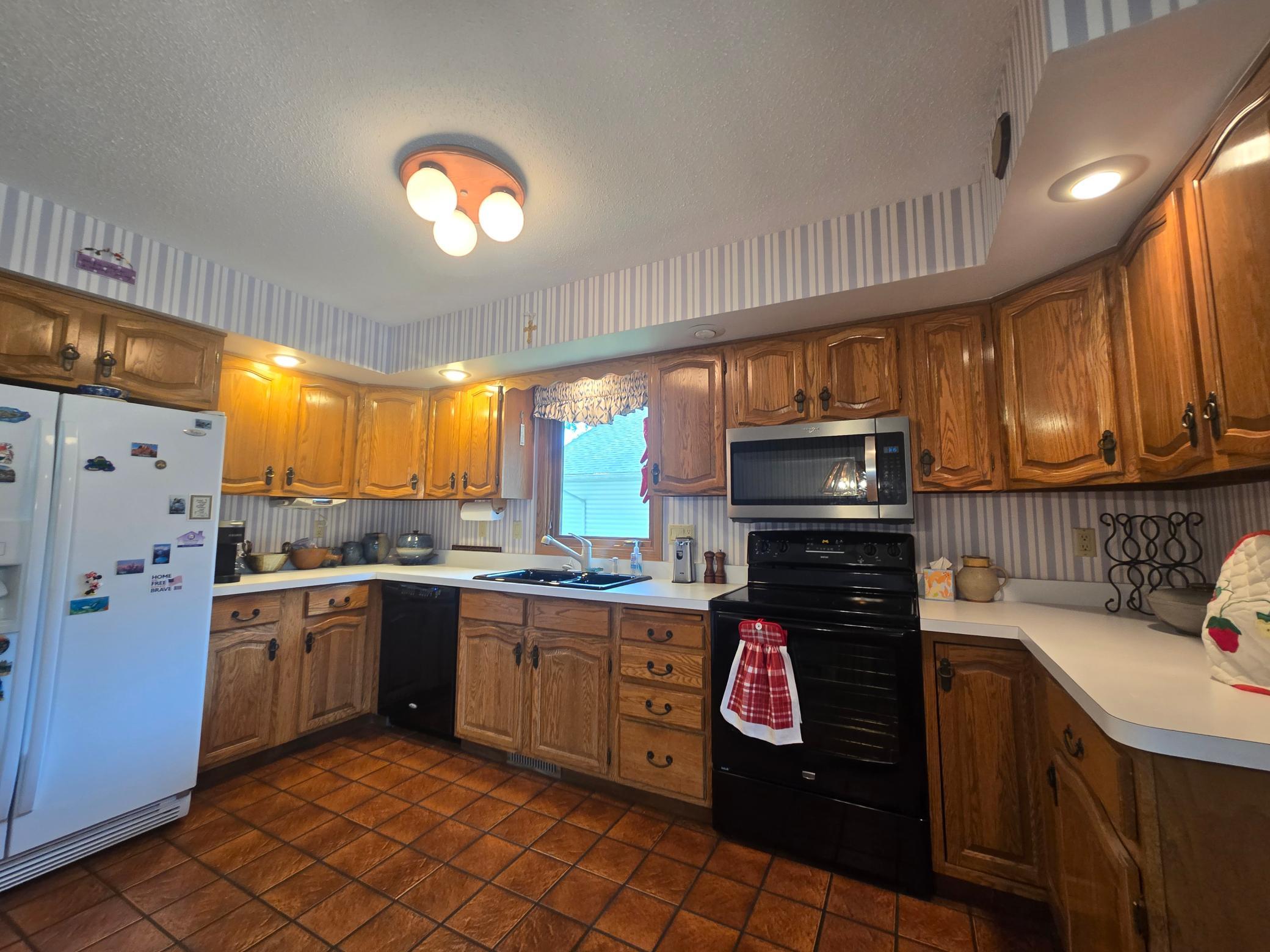 View of Residential at 1280 Stassen Drive, West Saint Paul MN 55118, West Saint Paul (8 of 28) - Mike Wilen | Minnesota Team Real Estate