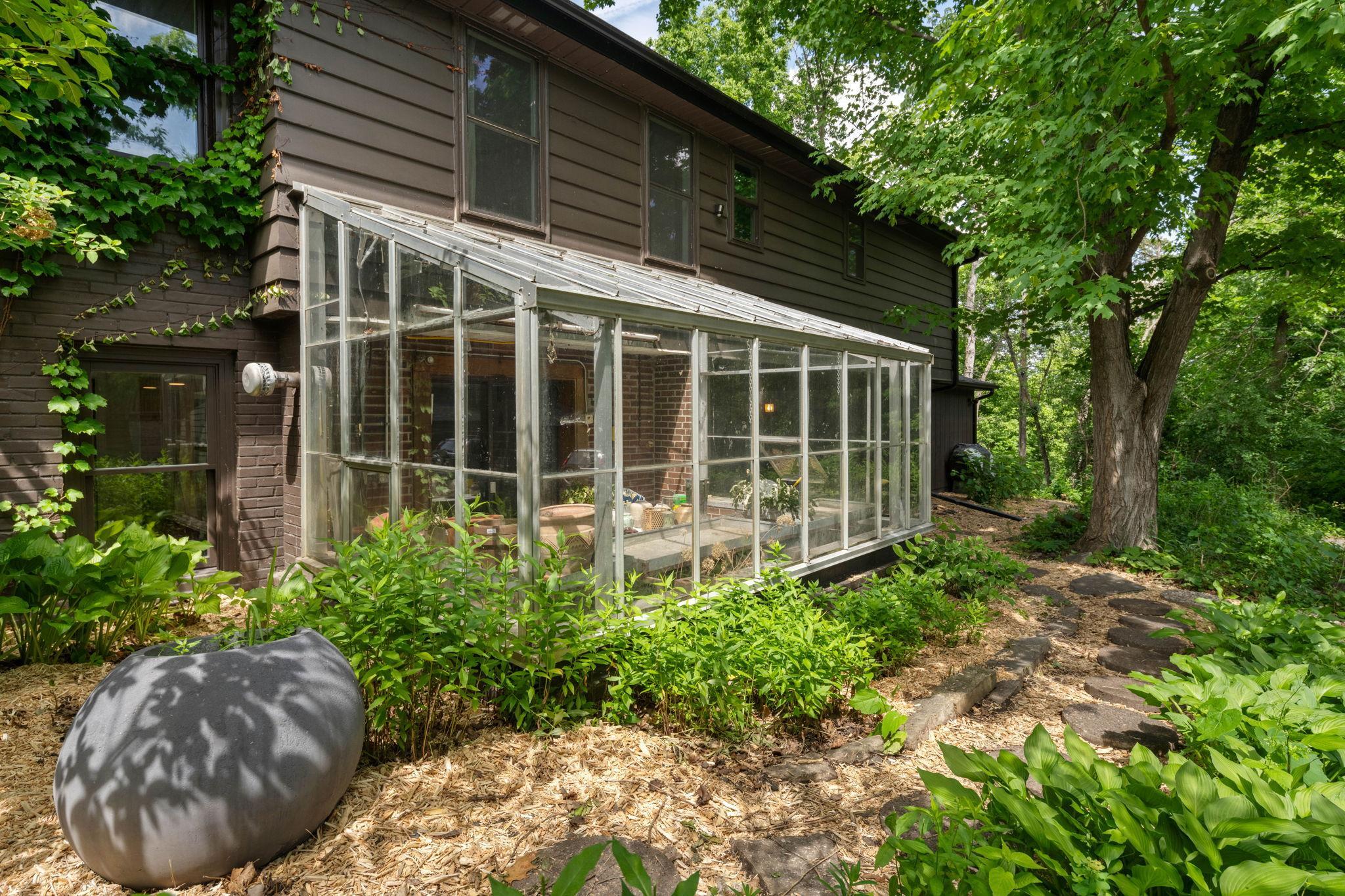 View of Residential at 549 Turnpike Road, Golden Valley MN 55416, Golden Valley (47 of 50) - Mike Wilen | Minnesota Team Real Estate